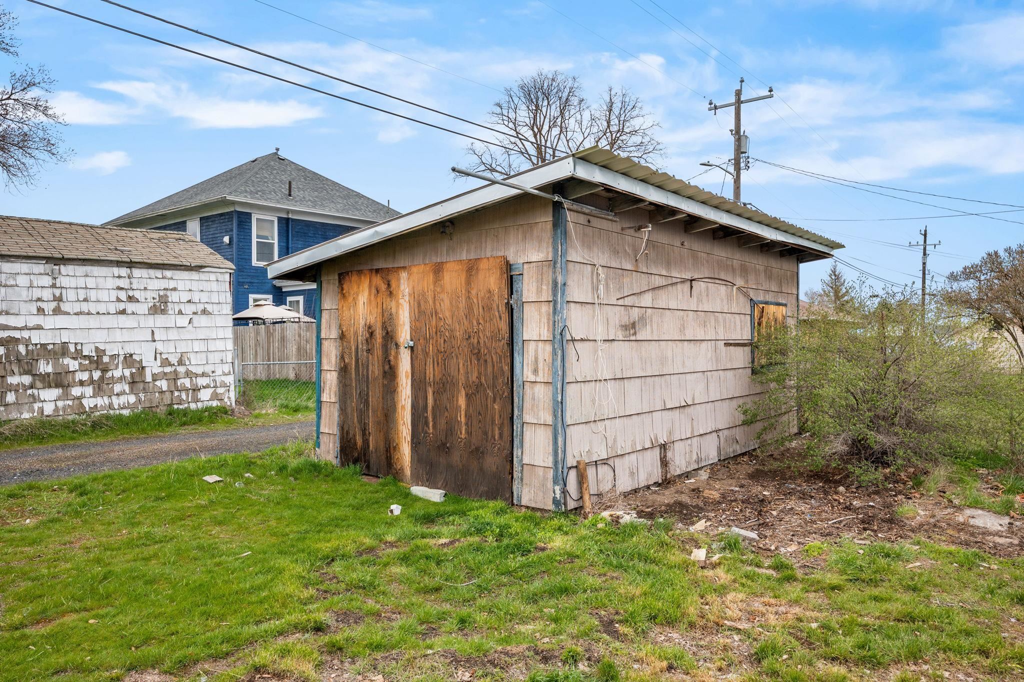 512 W 4th St - Photo 27