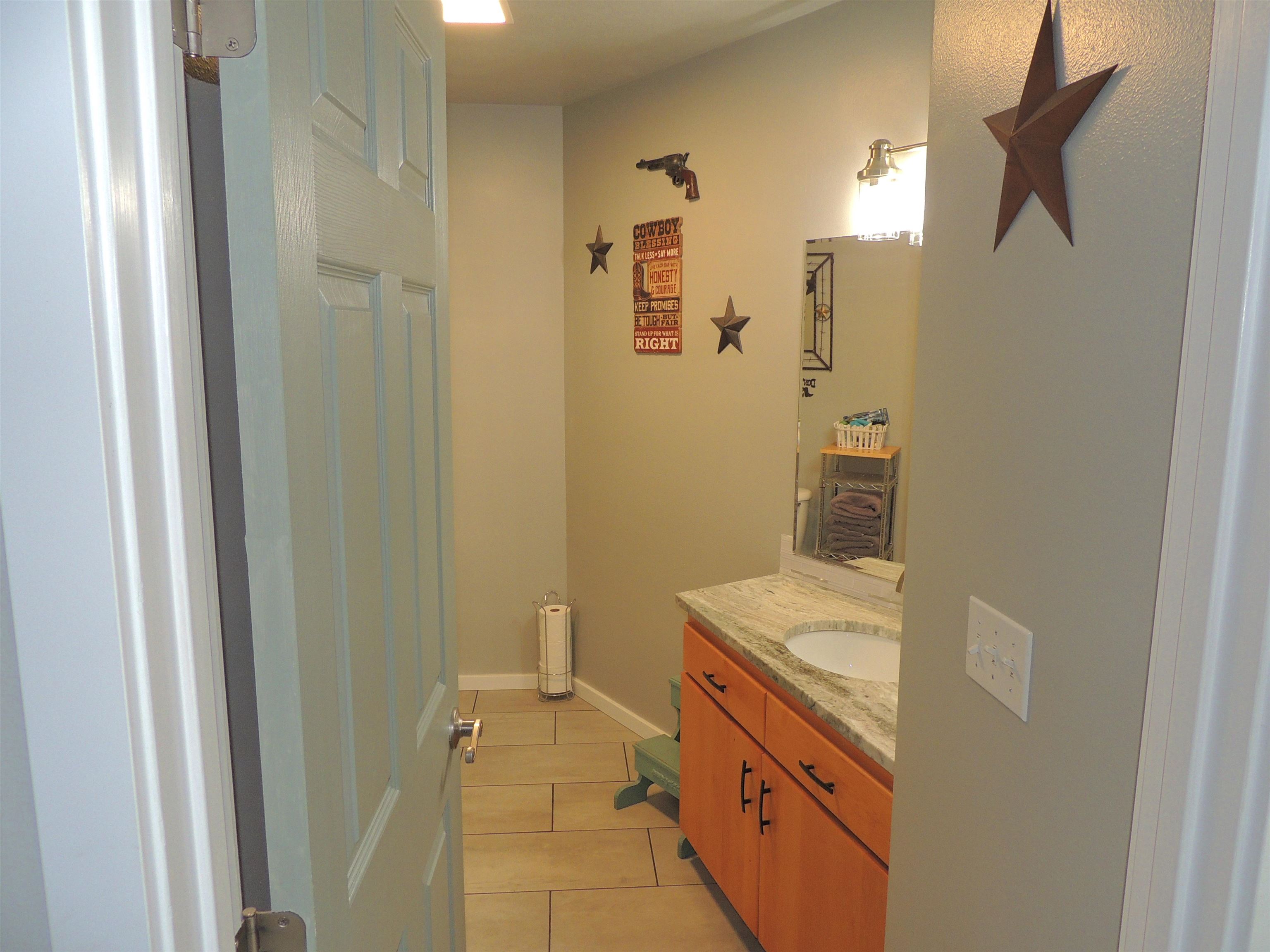 16540 & 16548 Whitelaw Rd. E - Photo 31