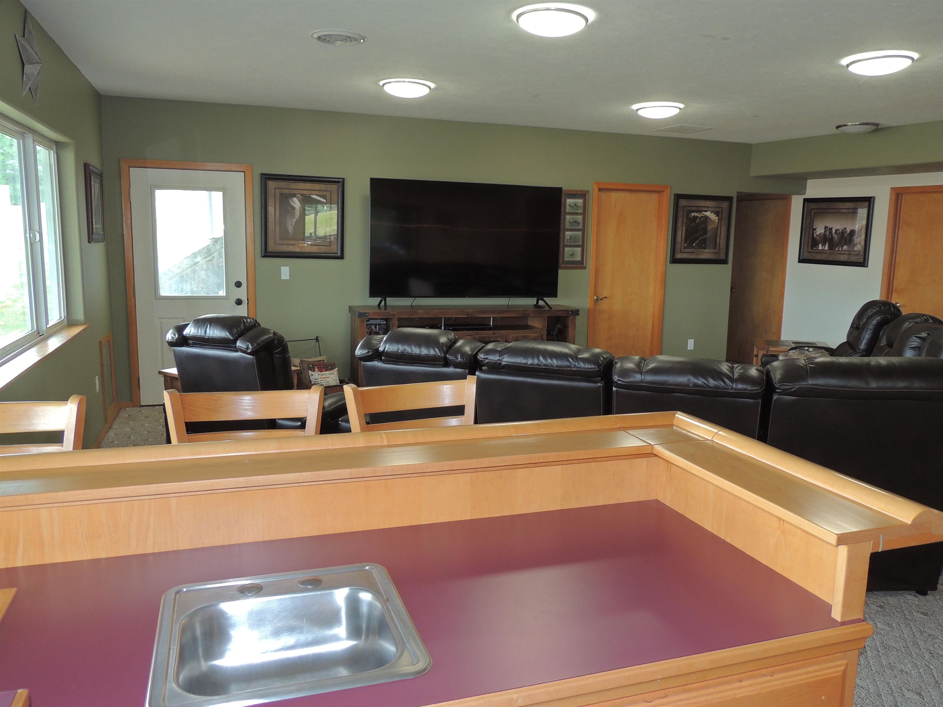 16540 & 16548 Whitelaw Rd. E - Photo 41
