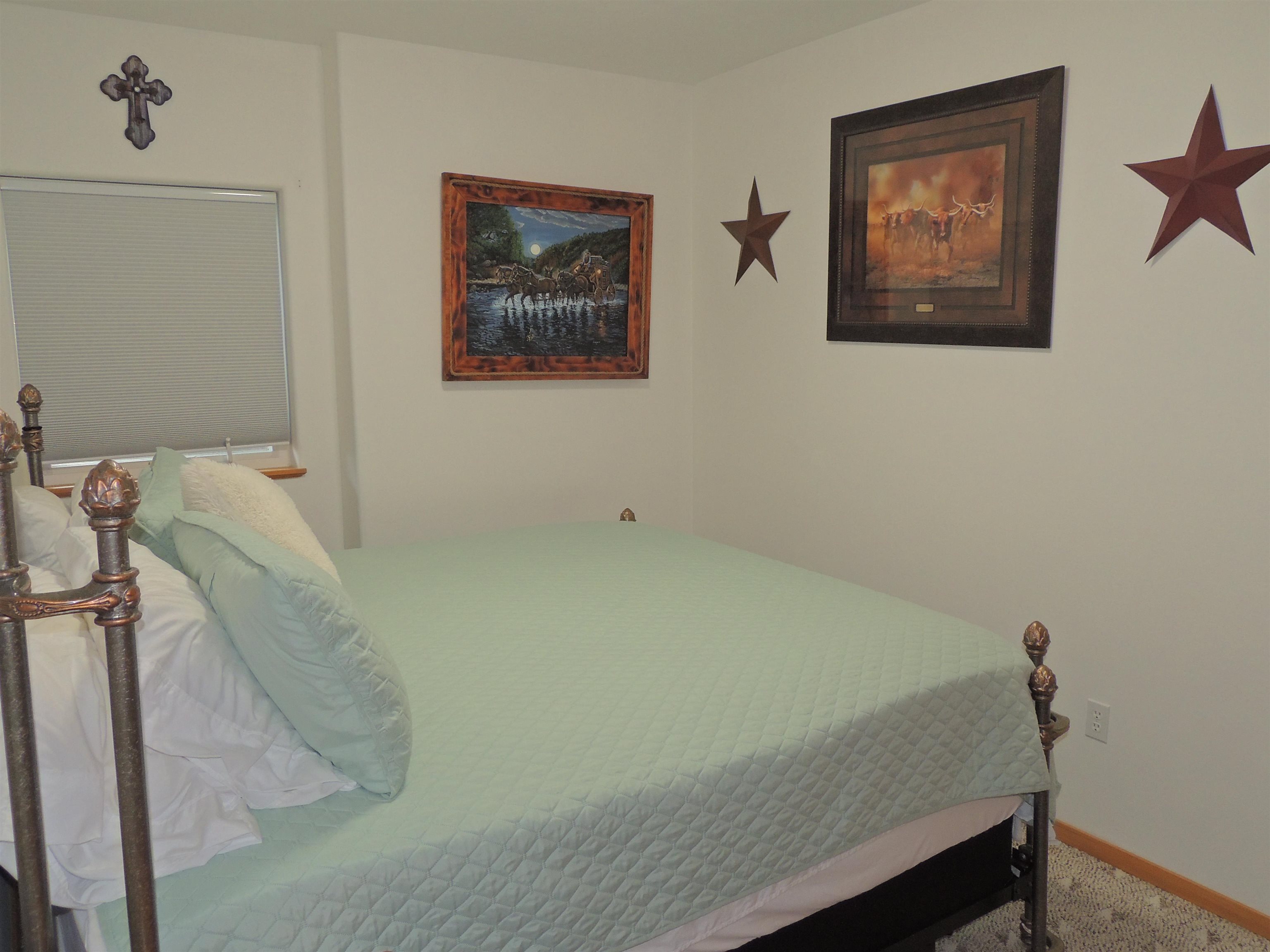 16540 & 16548 Whitelaw Rd. E - Photo 44