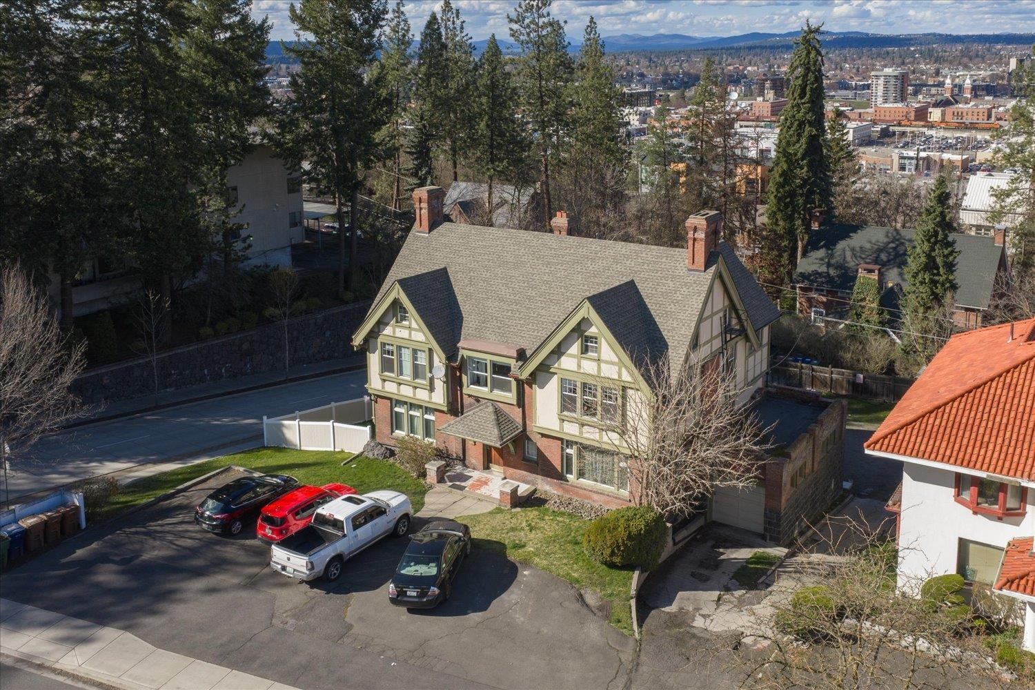 928 W 7th Ave - Photo 1