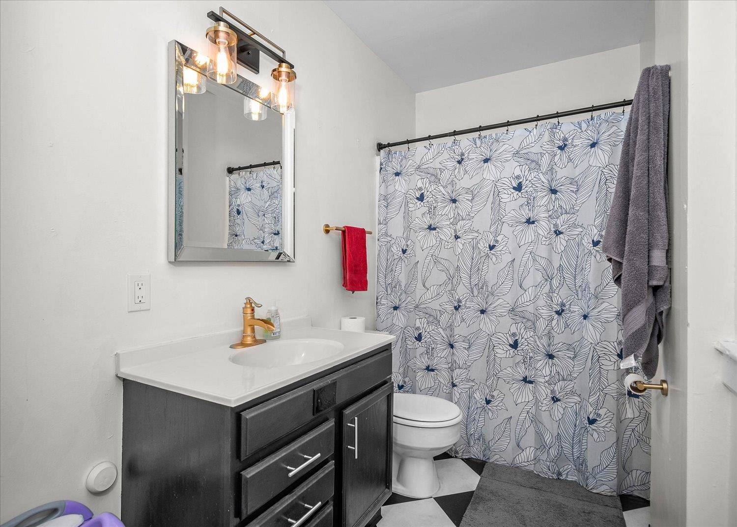 1023 W 6th Ave - Photo 15