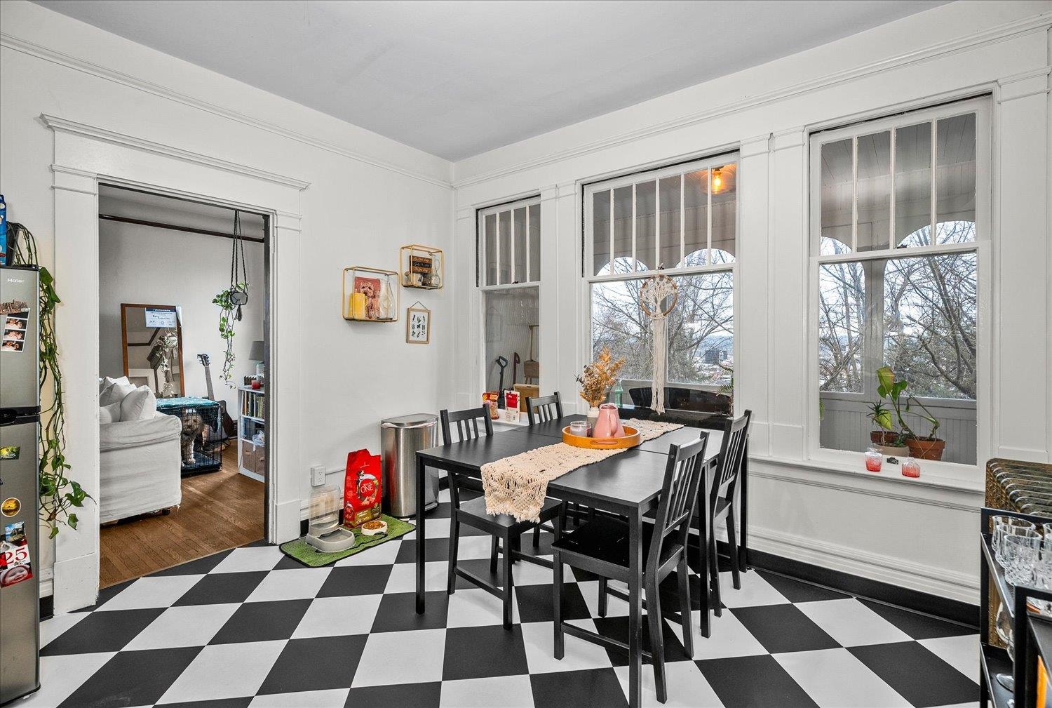 1023 W 6th Ave - Photo 20