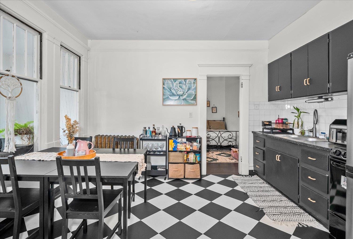 1023 W 6th Ave - Photo 22