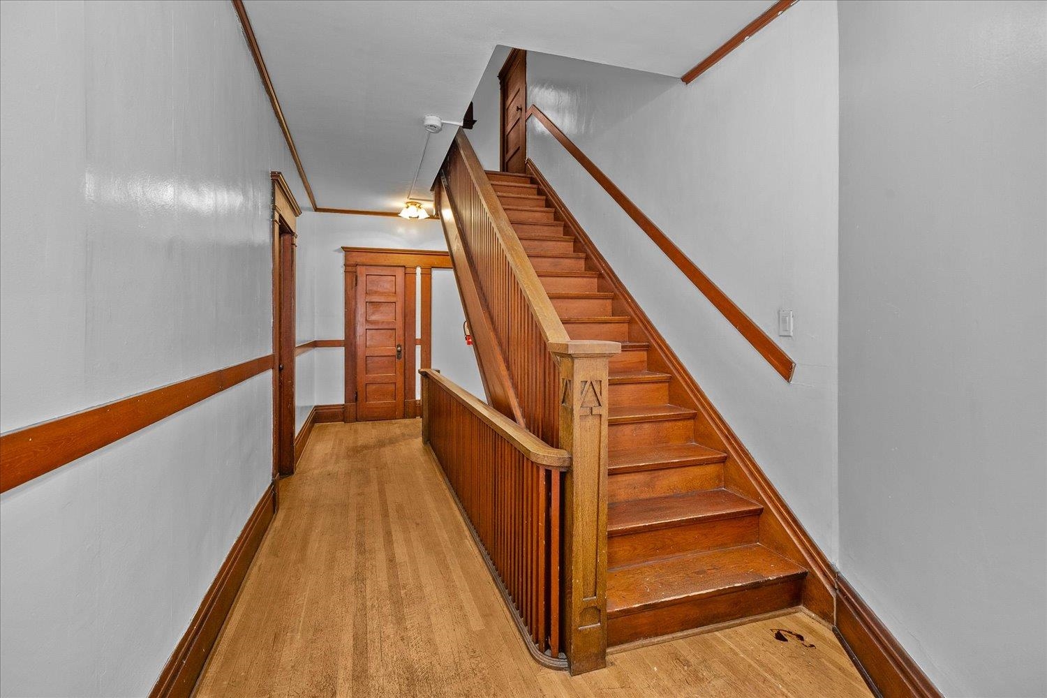 1023 W 6th Ave - Photo 26