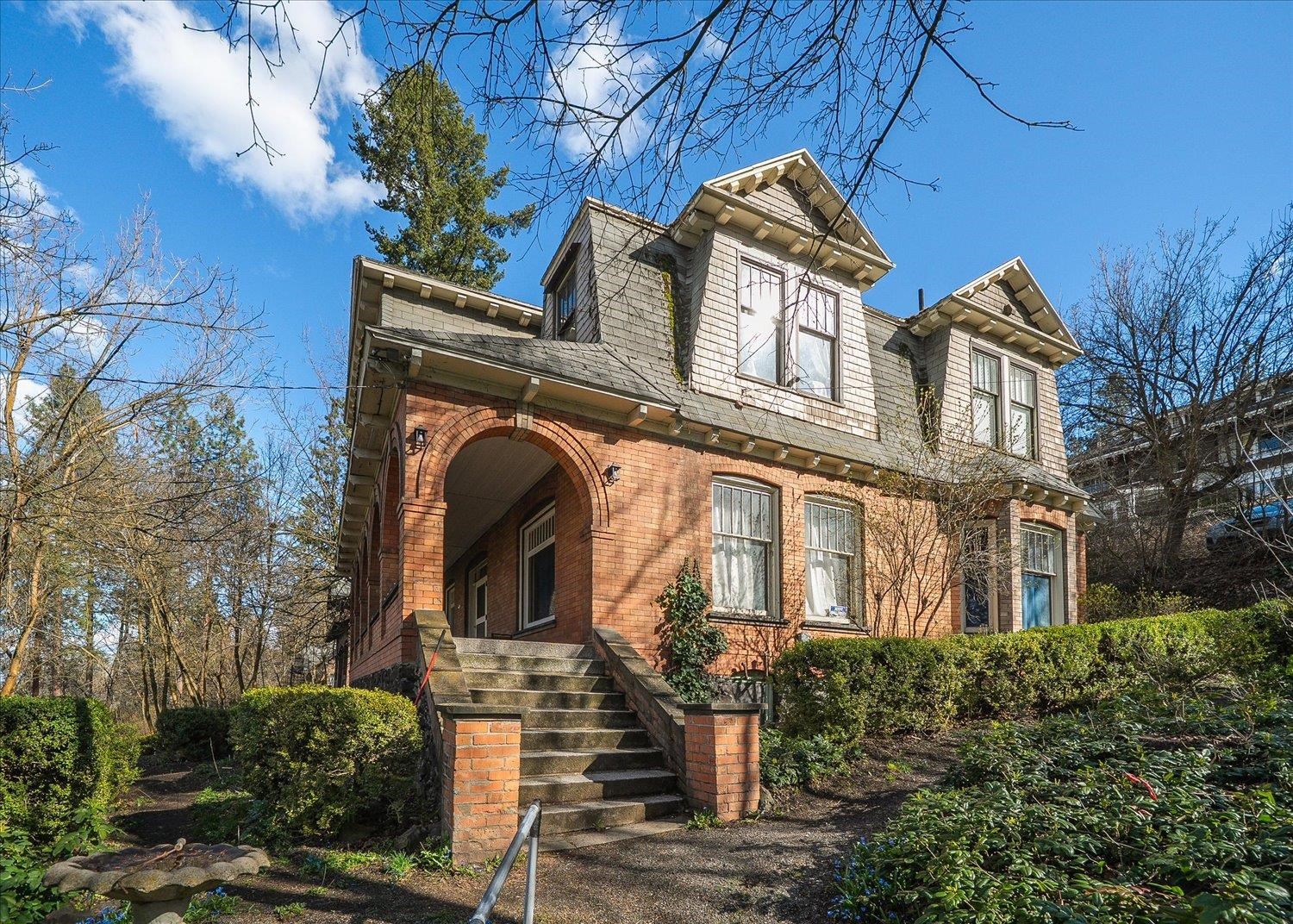 1023 W 6th Ave - Photo 5