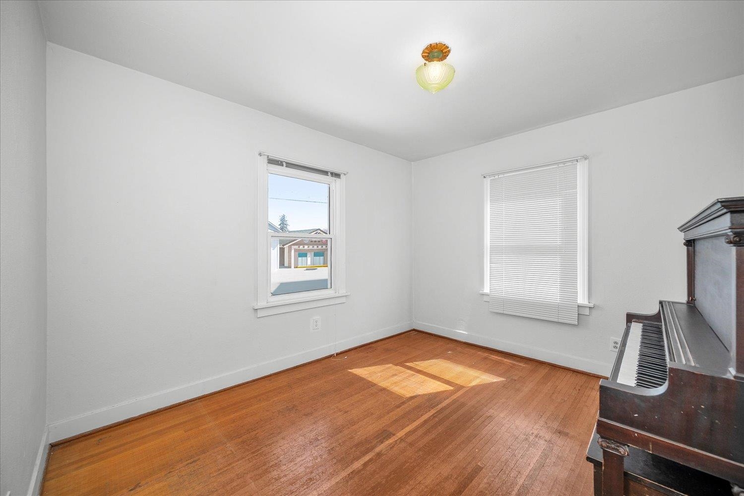 4724 N Post St - Photo 18