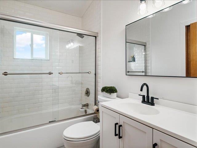 17604 N Addison St - Photo 11