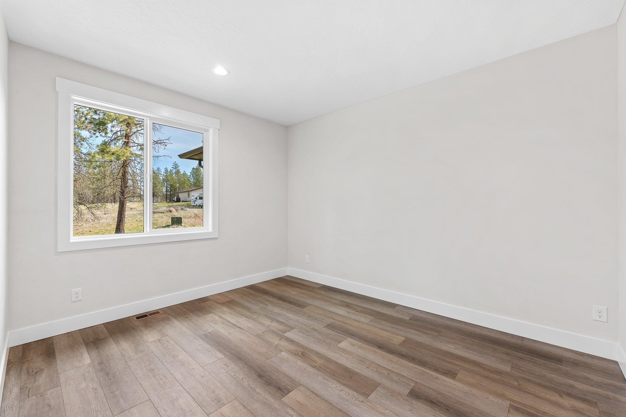 402 S Christensen Rd - Photo 21