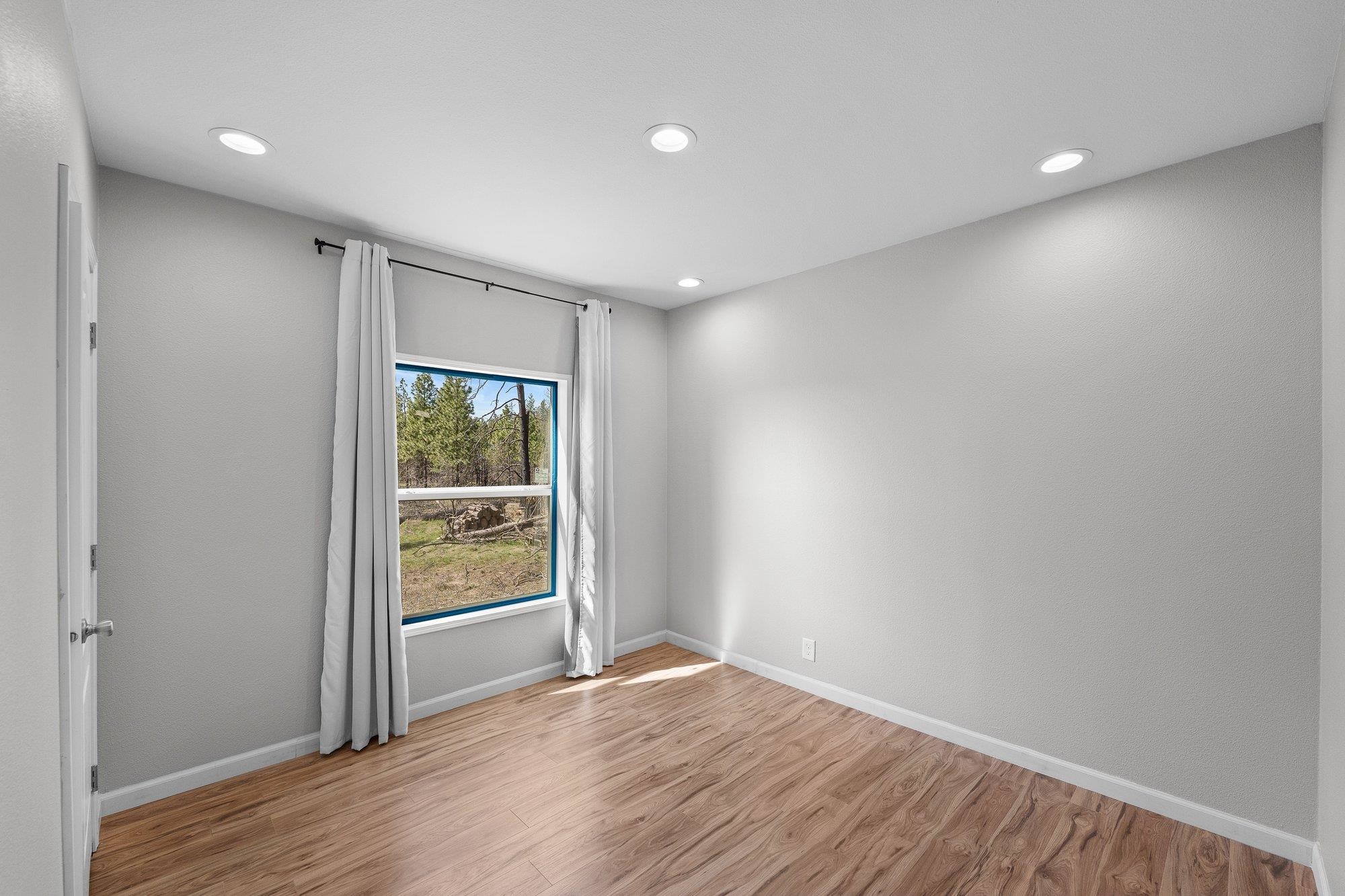 402 S Christensen Rd - Photo 35