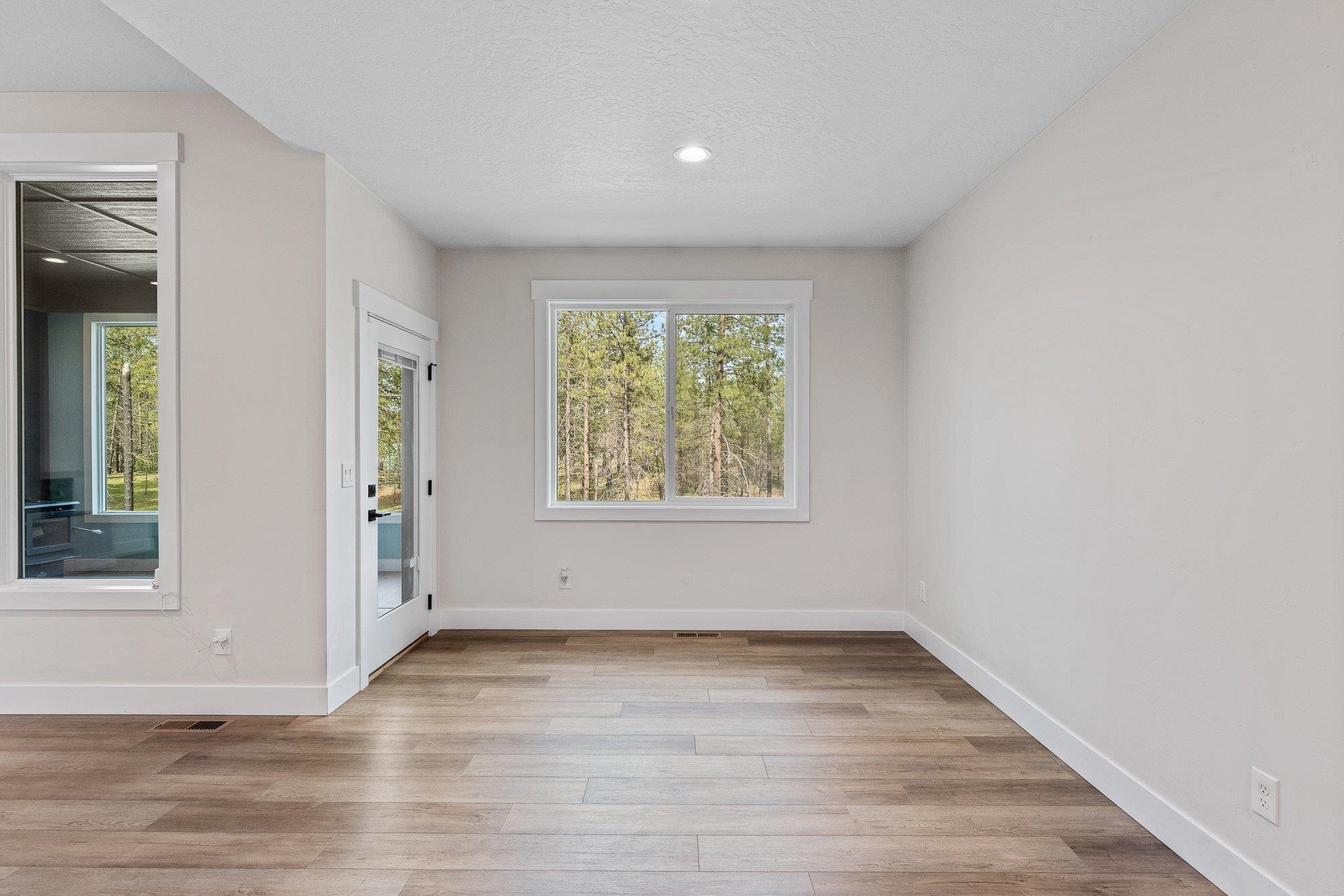 402 S Christensen Rd - Photo 8