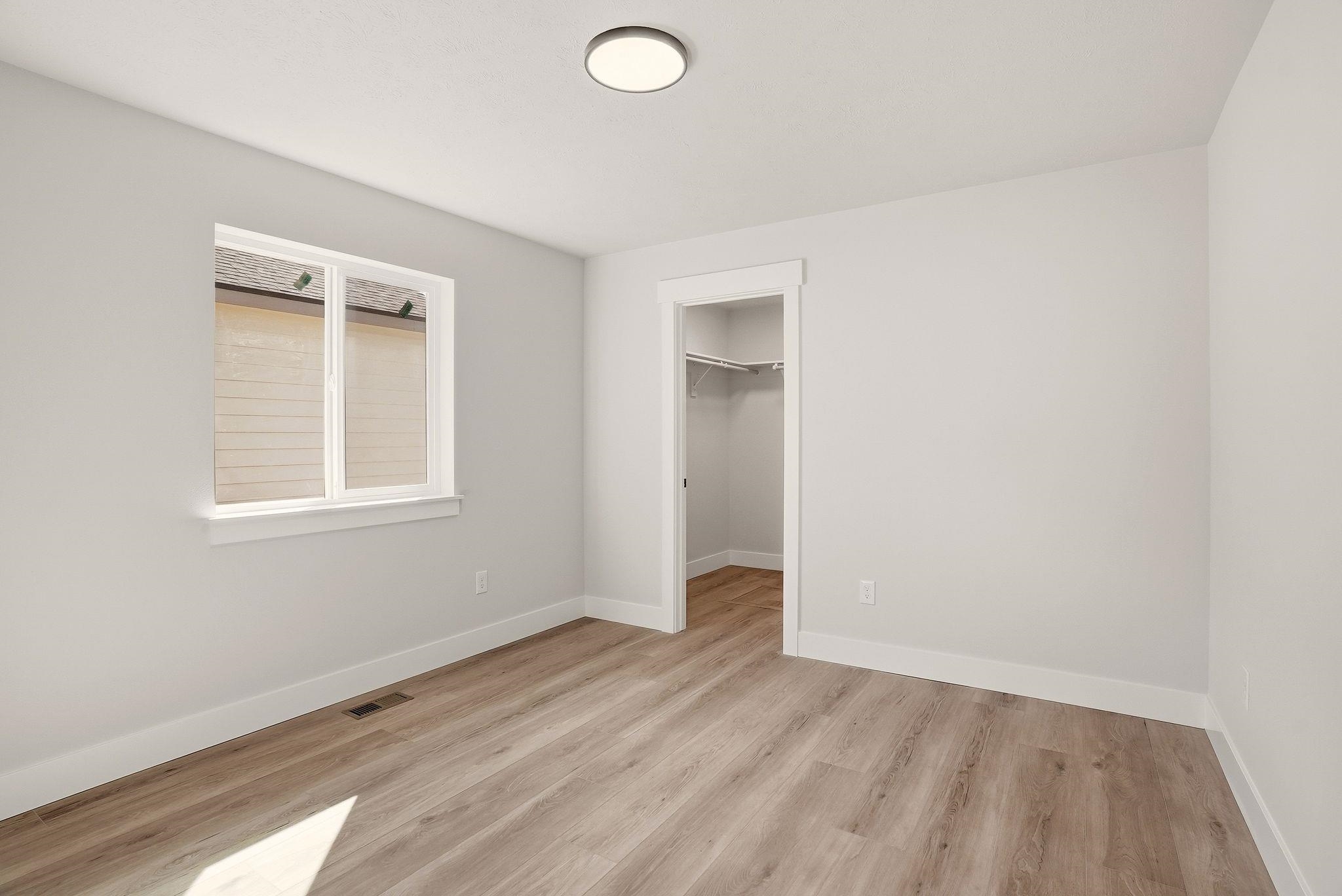 2105 N Sipple Rd - Photo 11