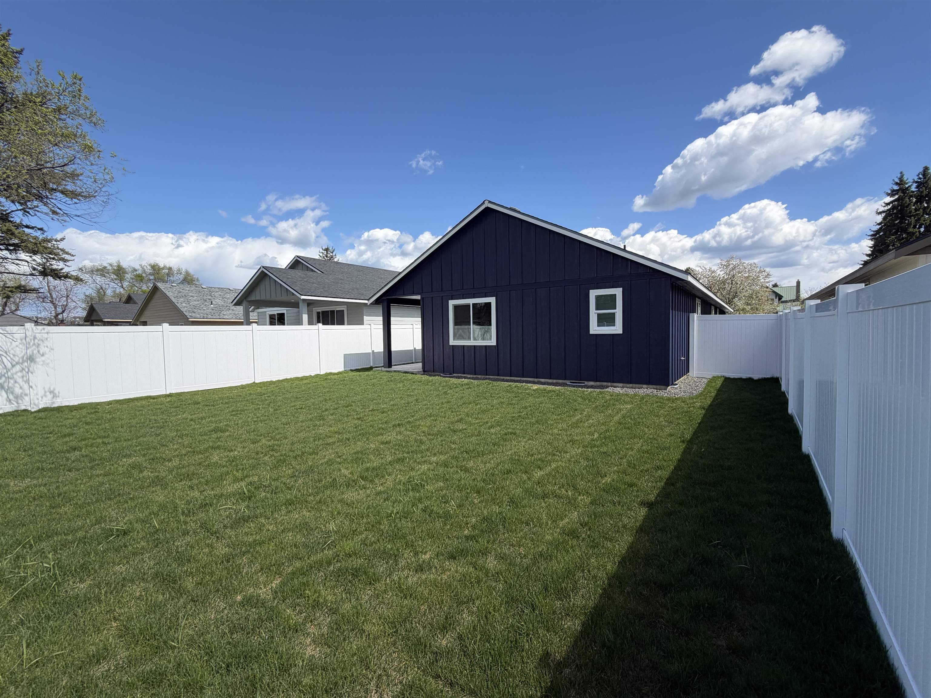 2105 N Sipple Rd - Photo 16
