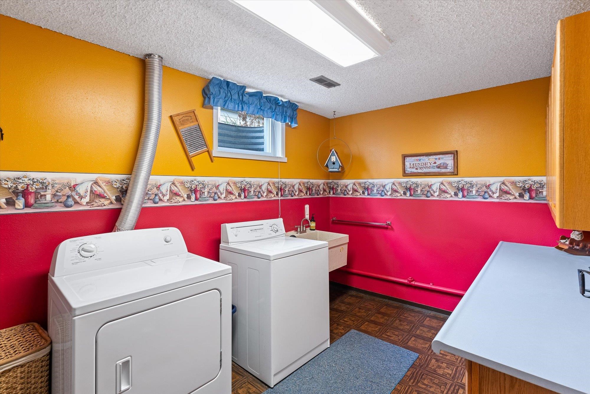 11813 N Normandie St - Photo 24