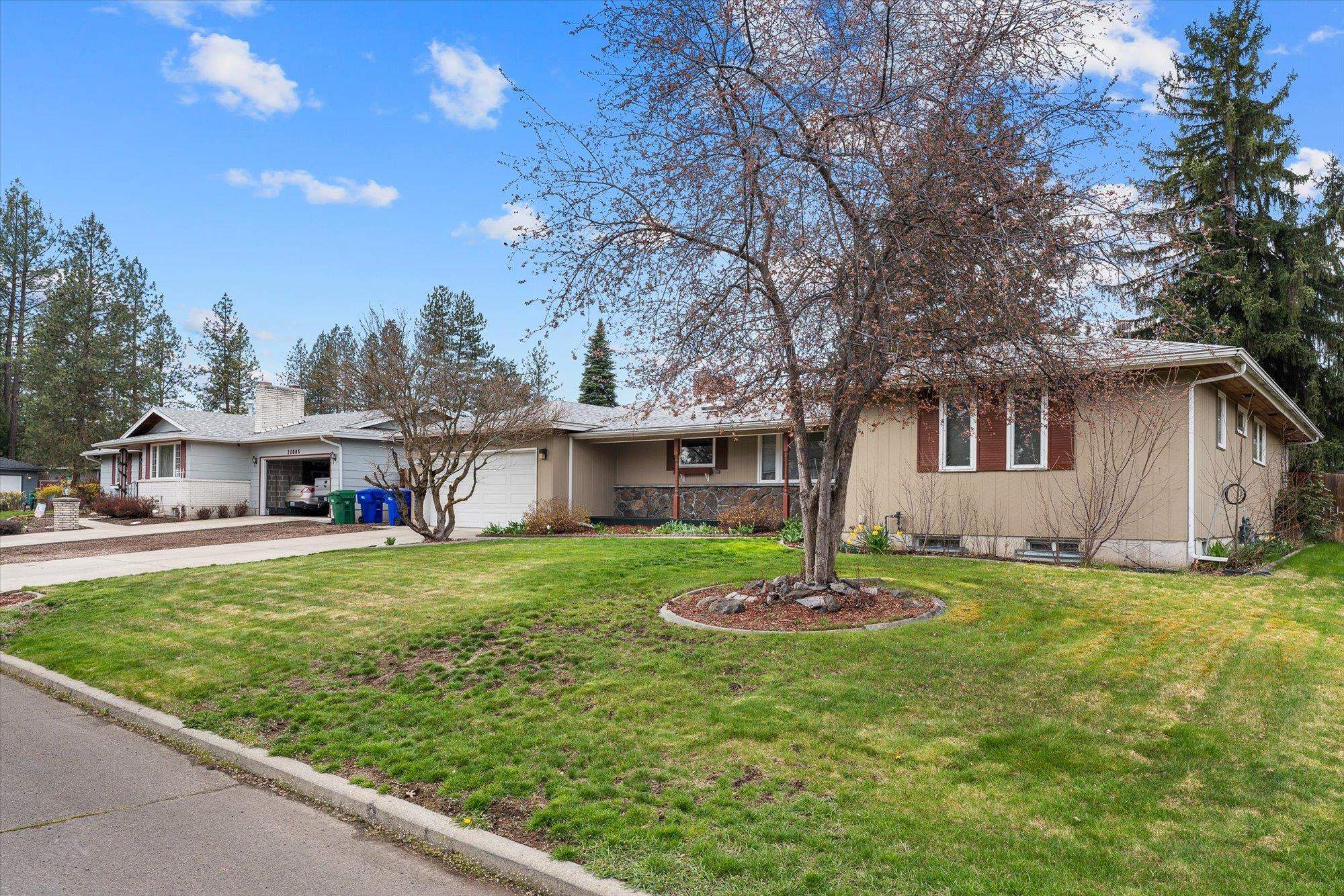 11813 N Normandie St - Photo 29
