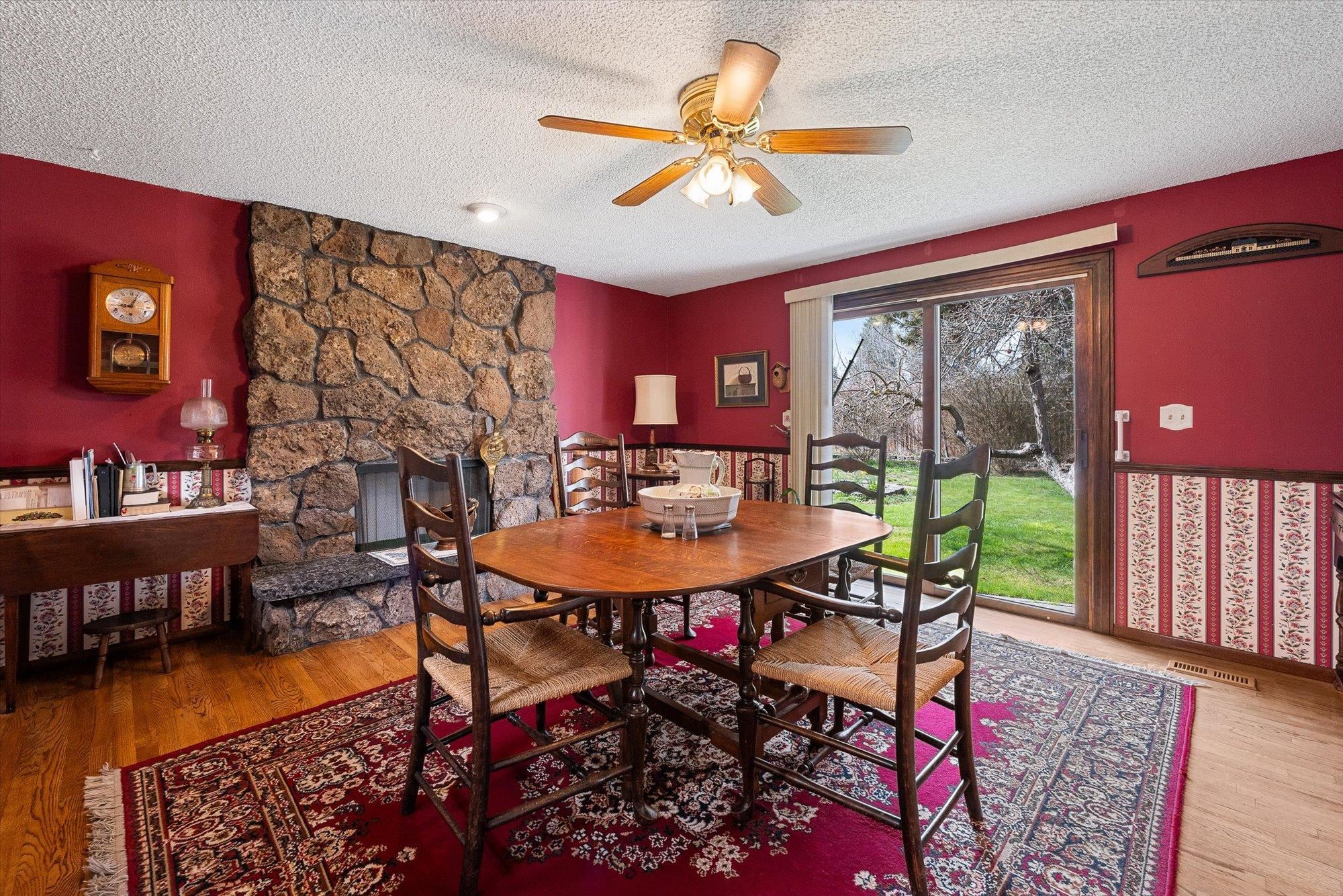 11813 N Normandie St - Photo 10