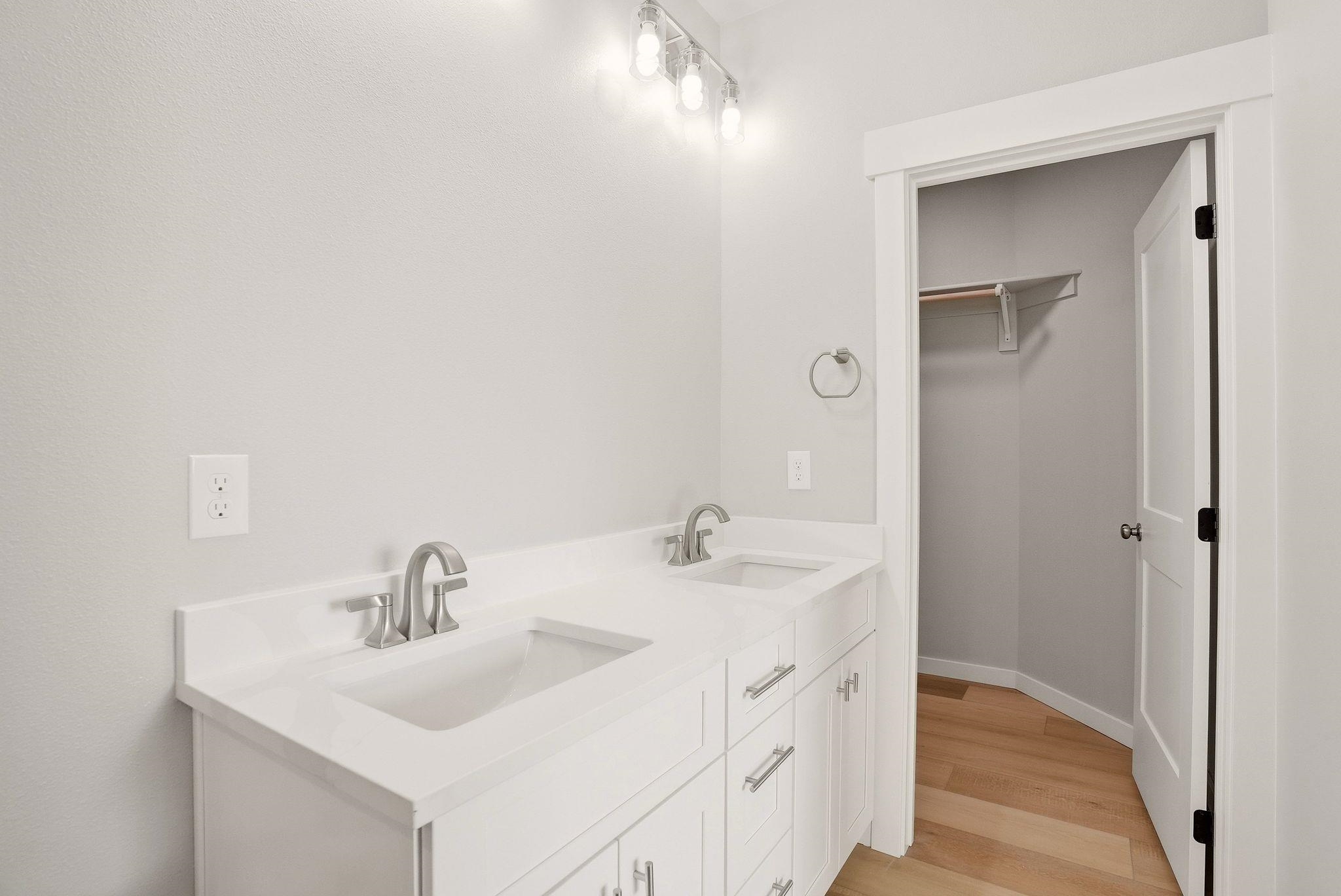 2107 N Sipple Rd - Photo 13