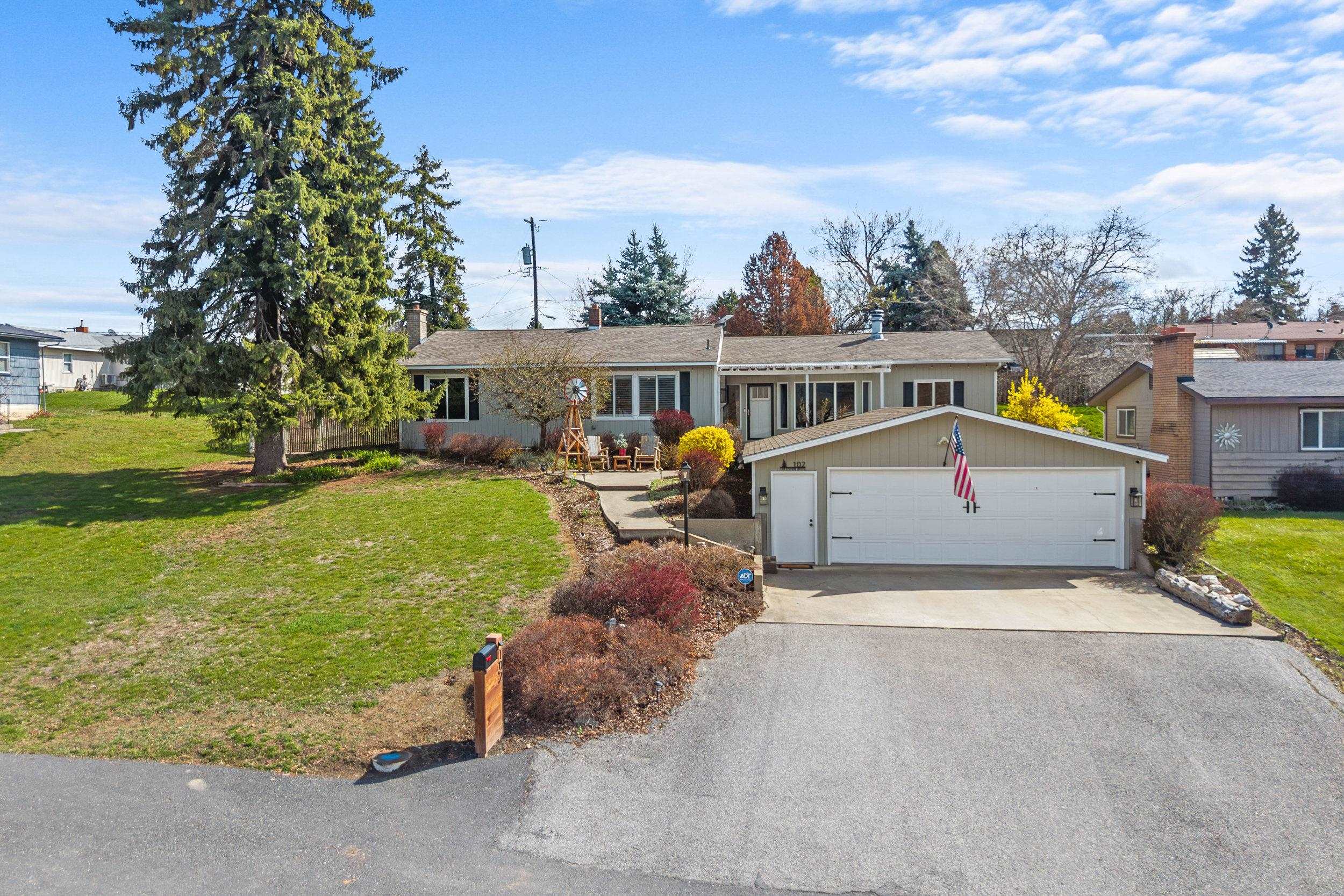 102 Crestview Dr - Photo 3