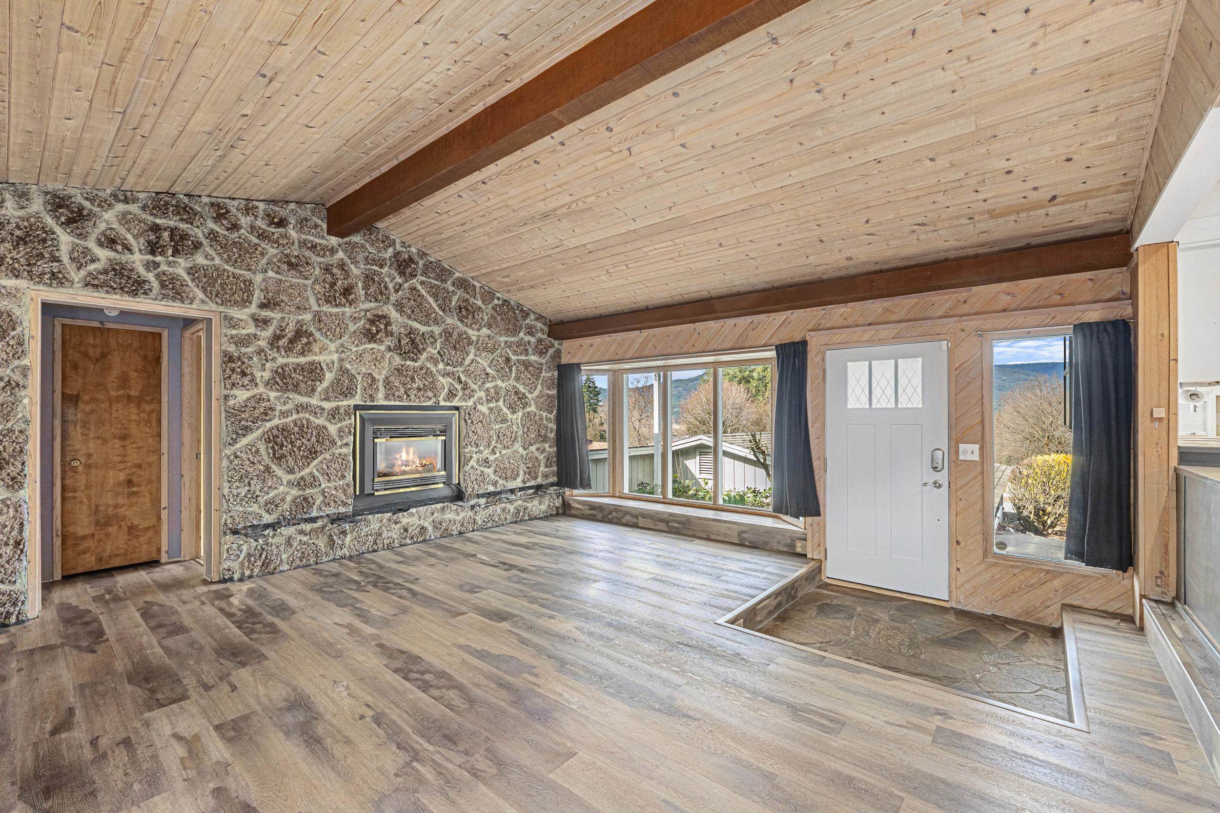 102 Crestview Dr - Photo 7