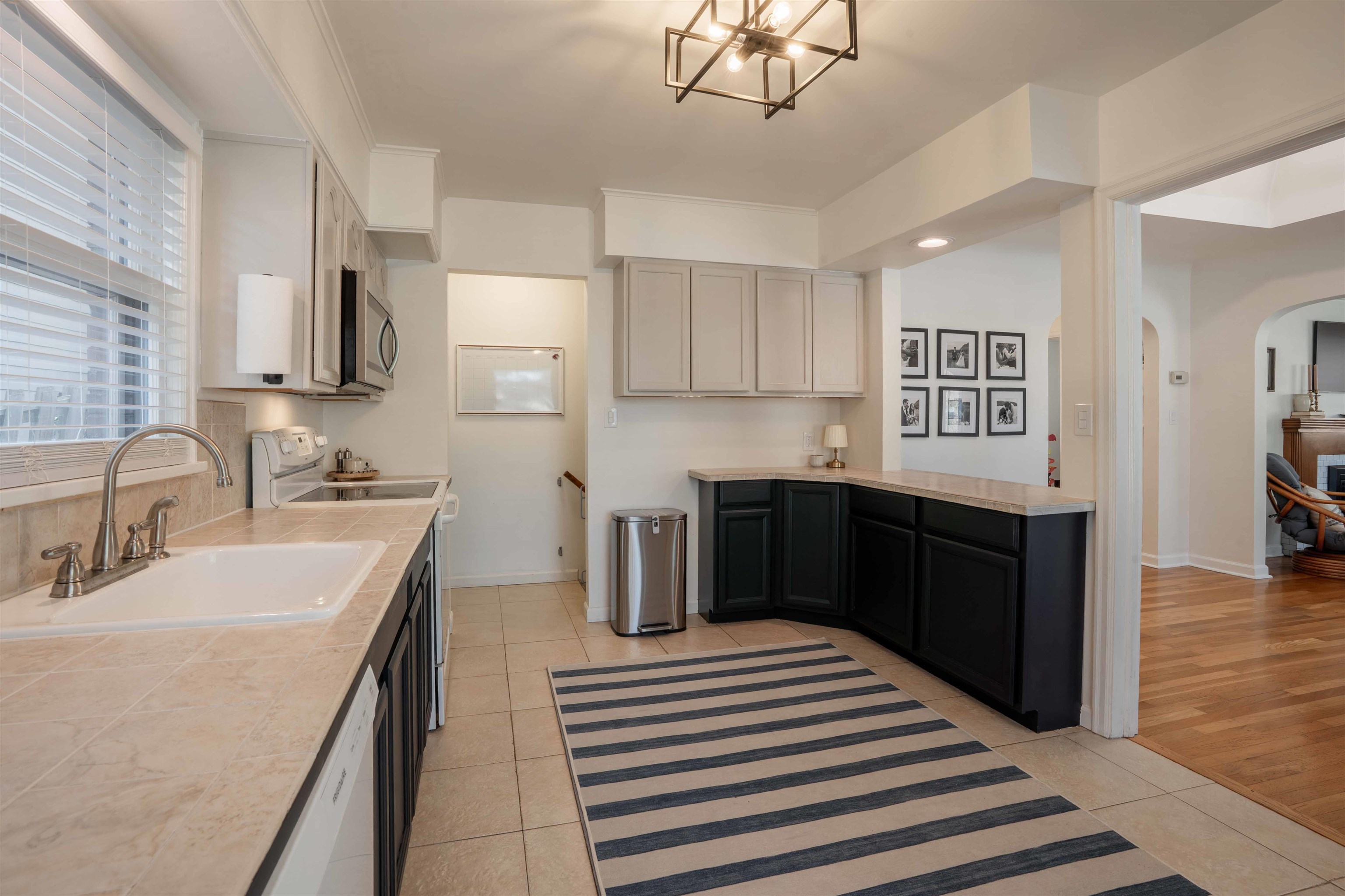 1110 E 19th Ave - Photo 12