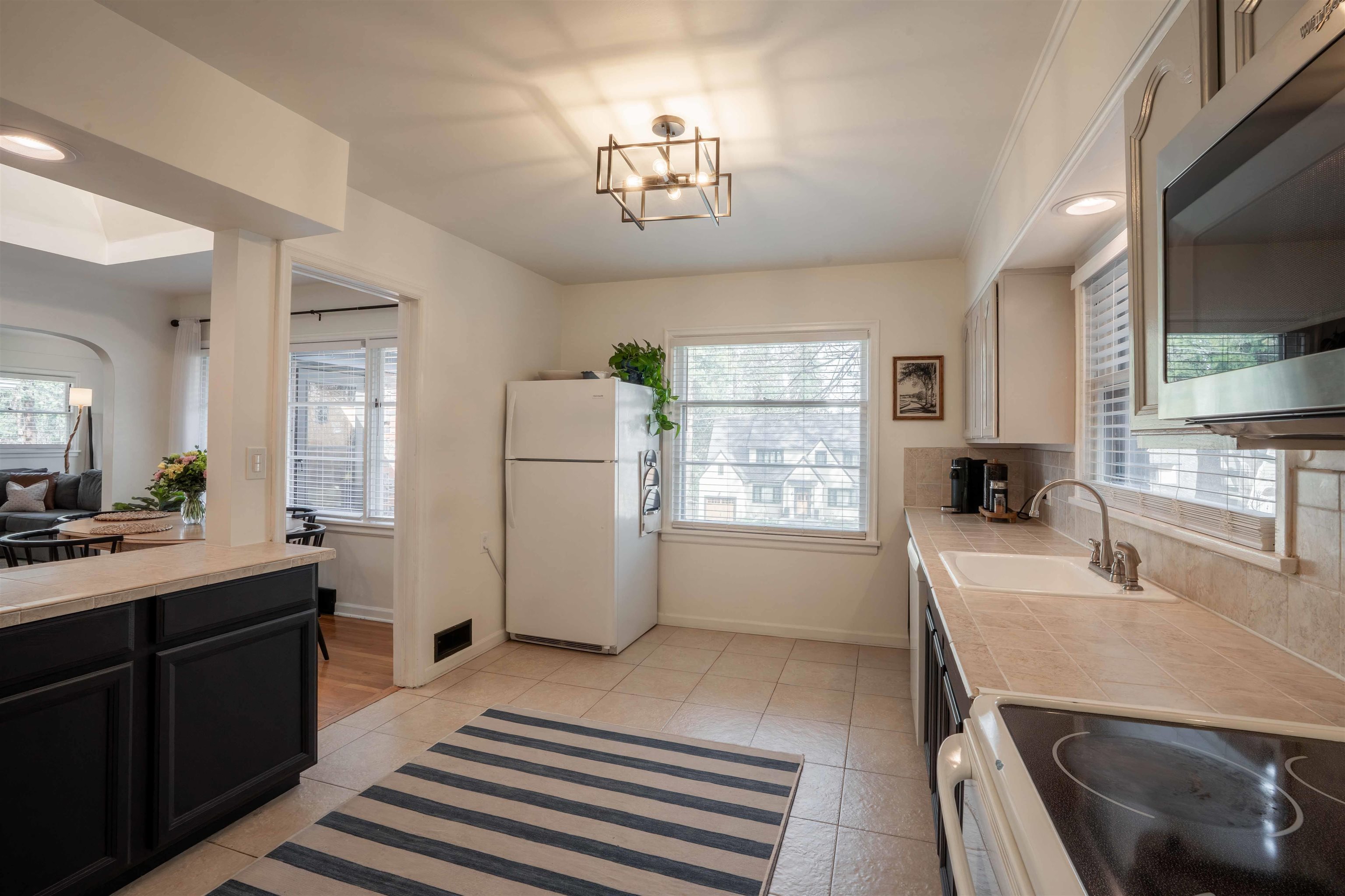 1110 E 19th Ave - Photo 13