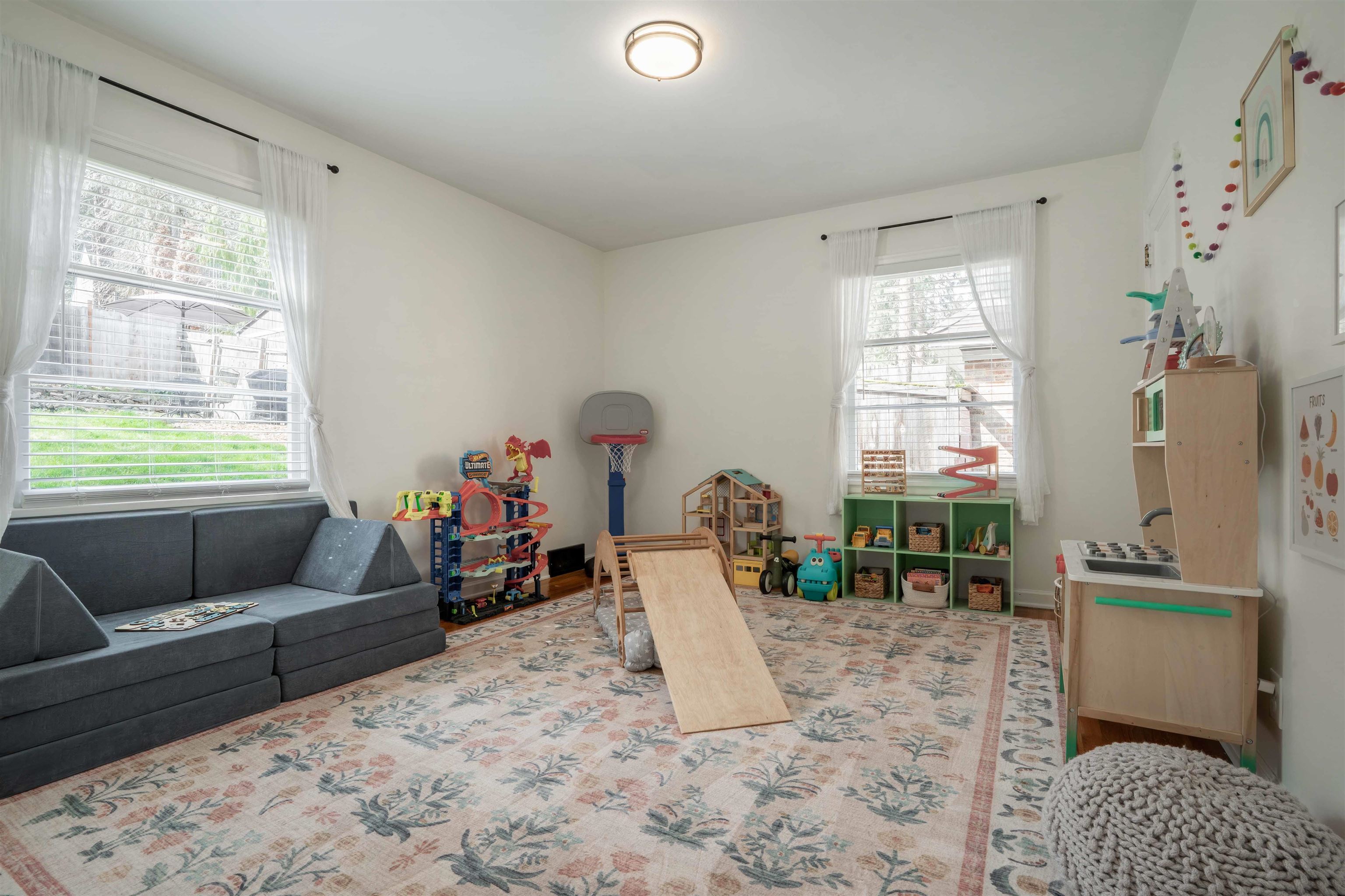 1110 E 19th Ave - Photo 16