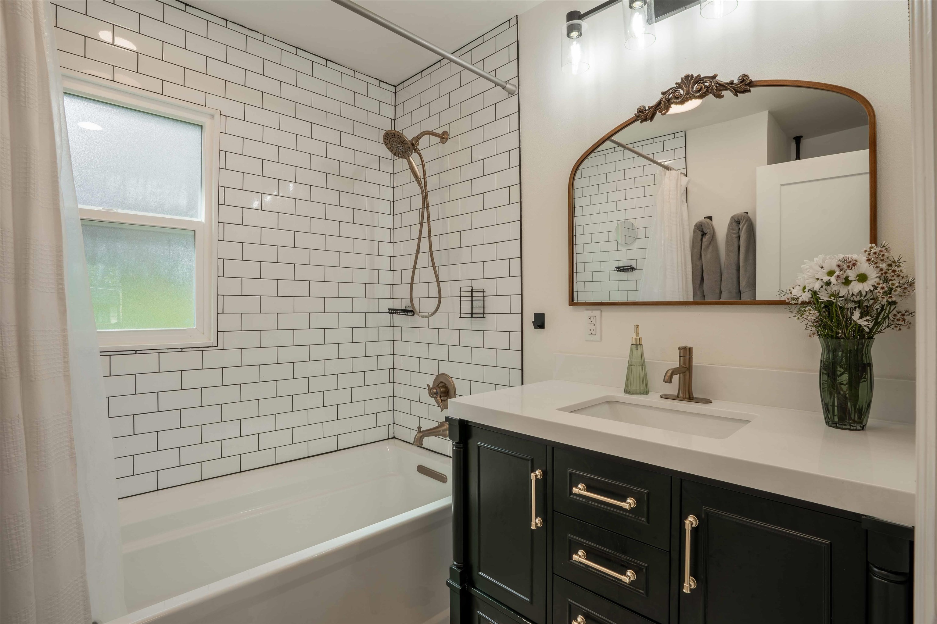 1110 E 19th Ave - Photo 18