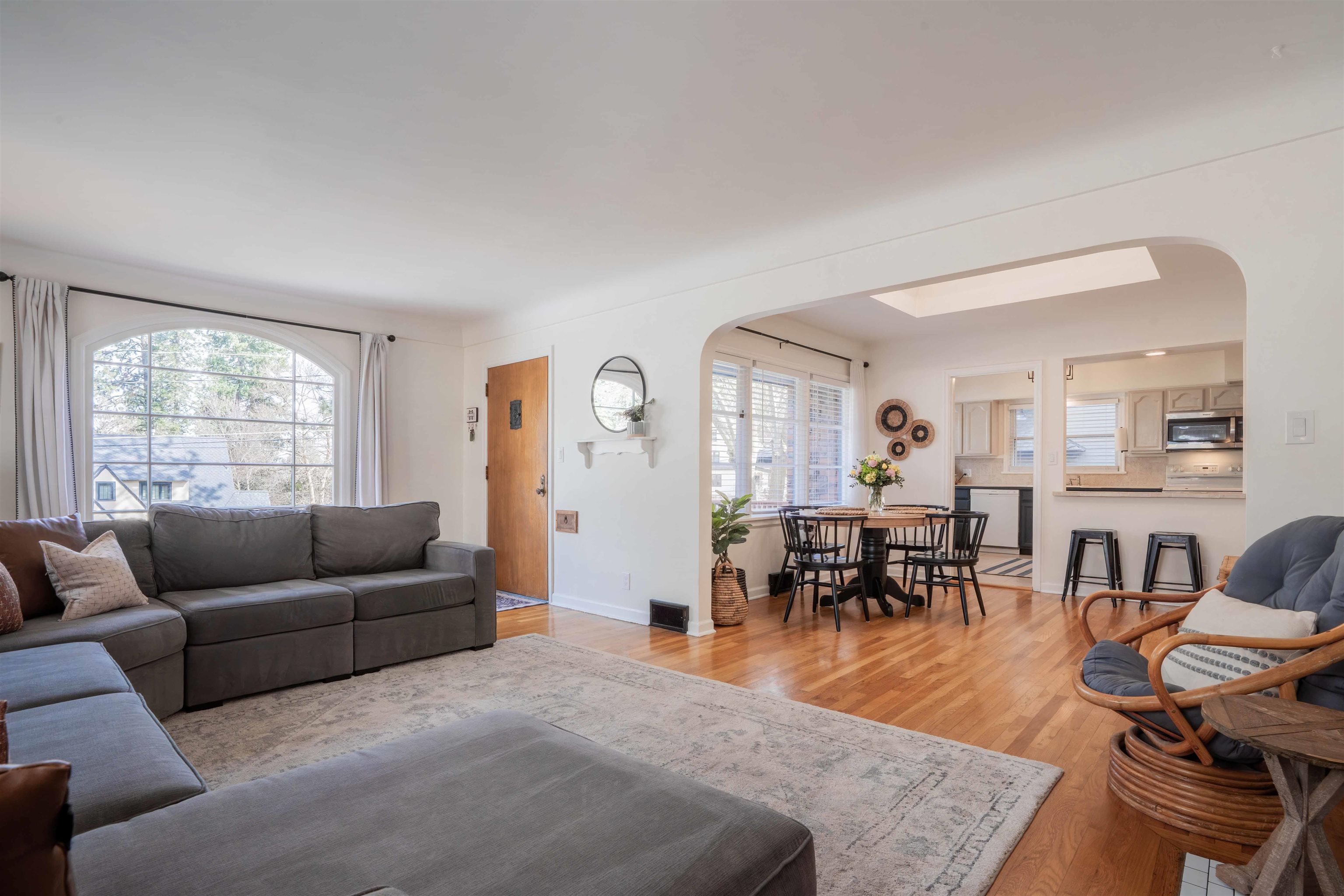 1110 E 19th Ave - Photo 7