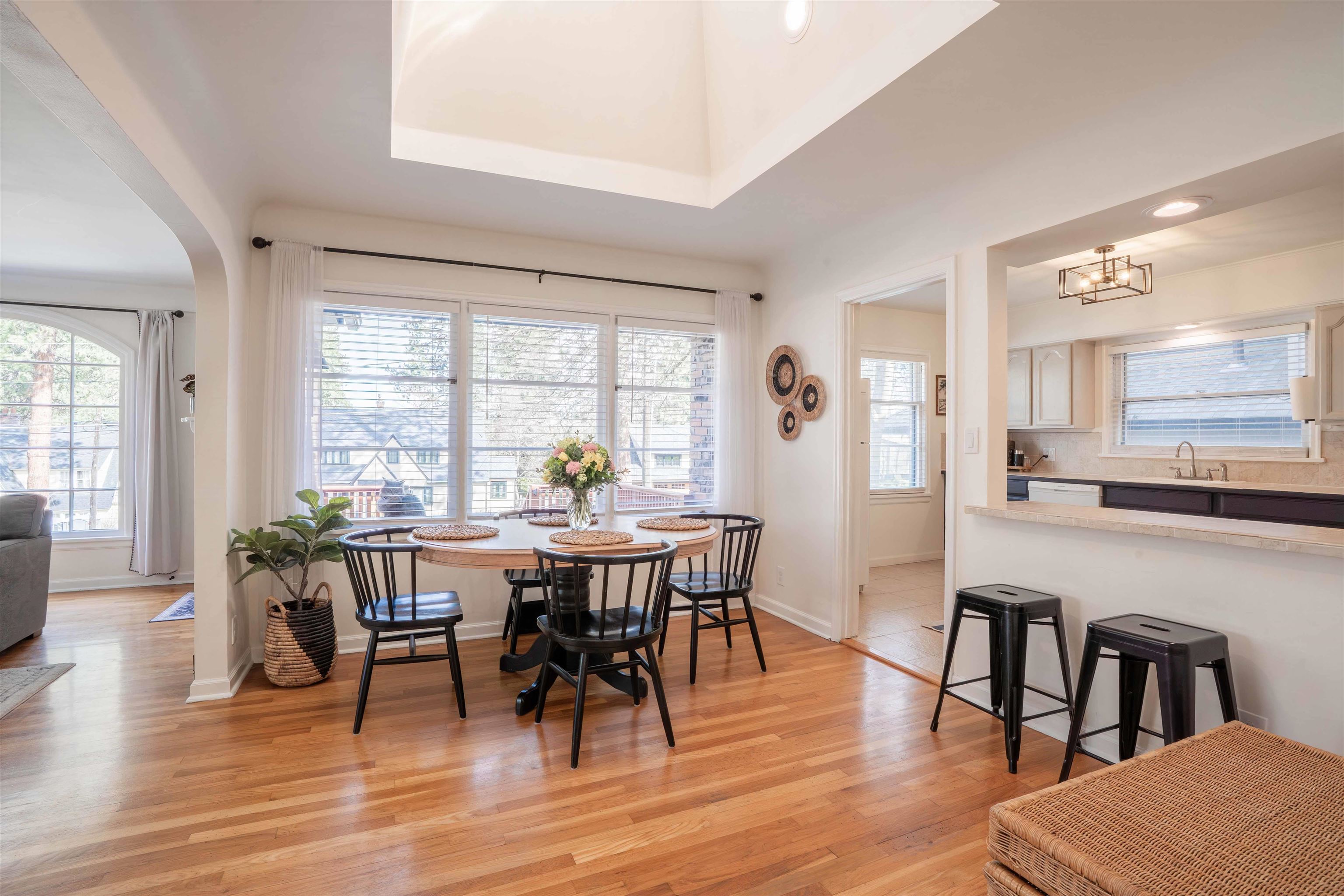 1110 E 19th Ave - Photo 9