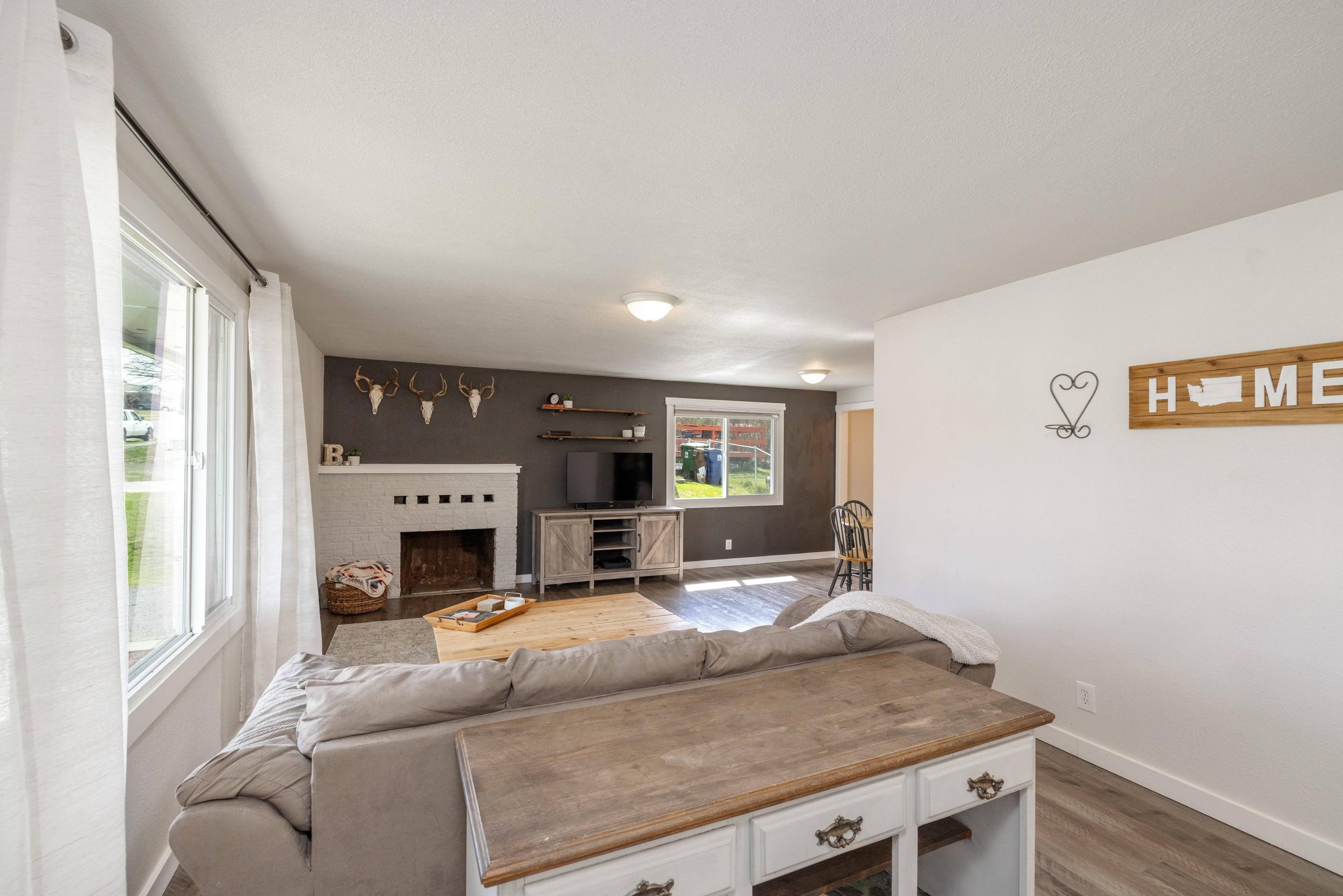 6103 N Belt St - Photo 4