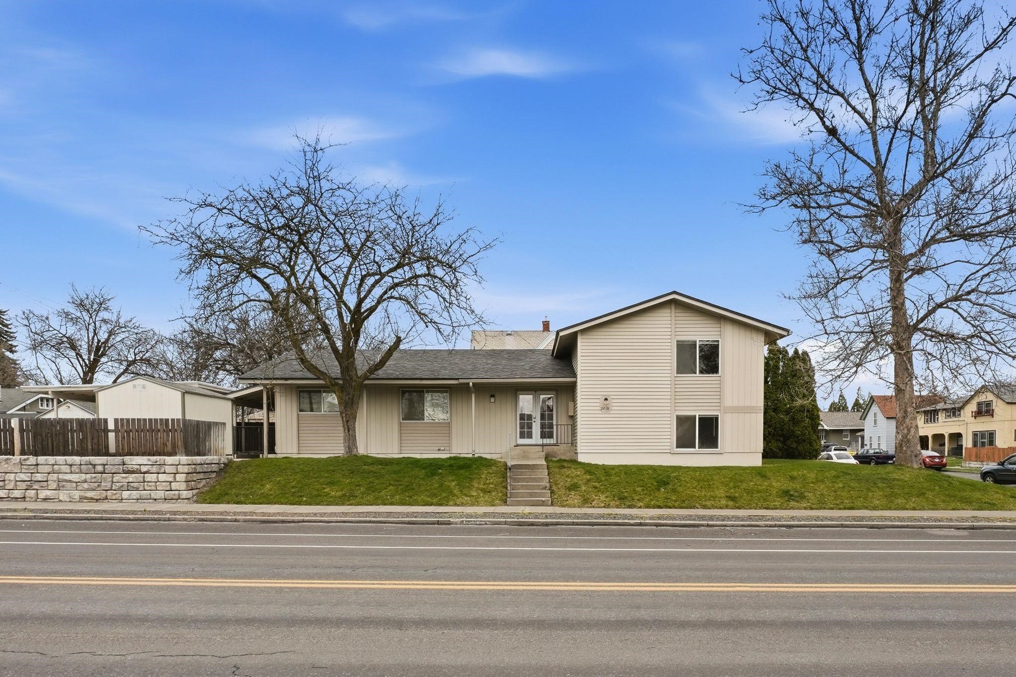 2410 N Post St - Photo 1