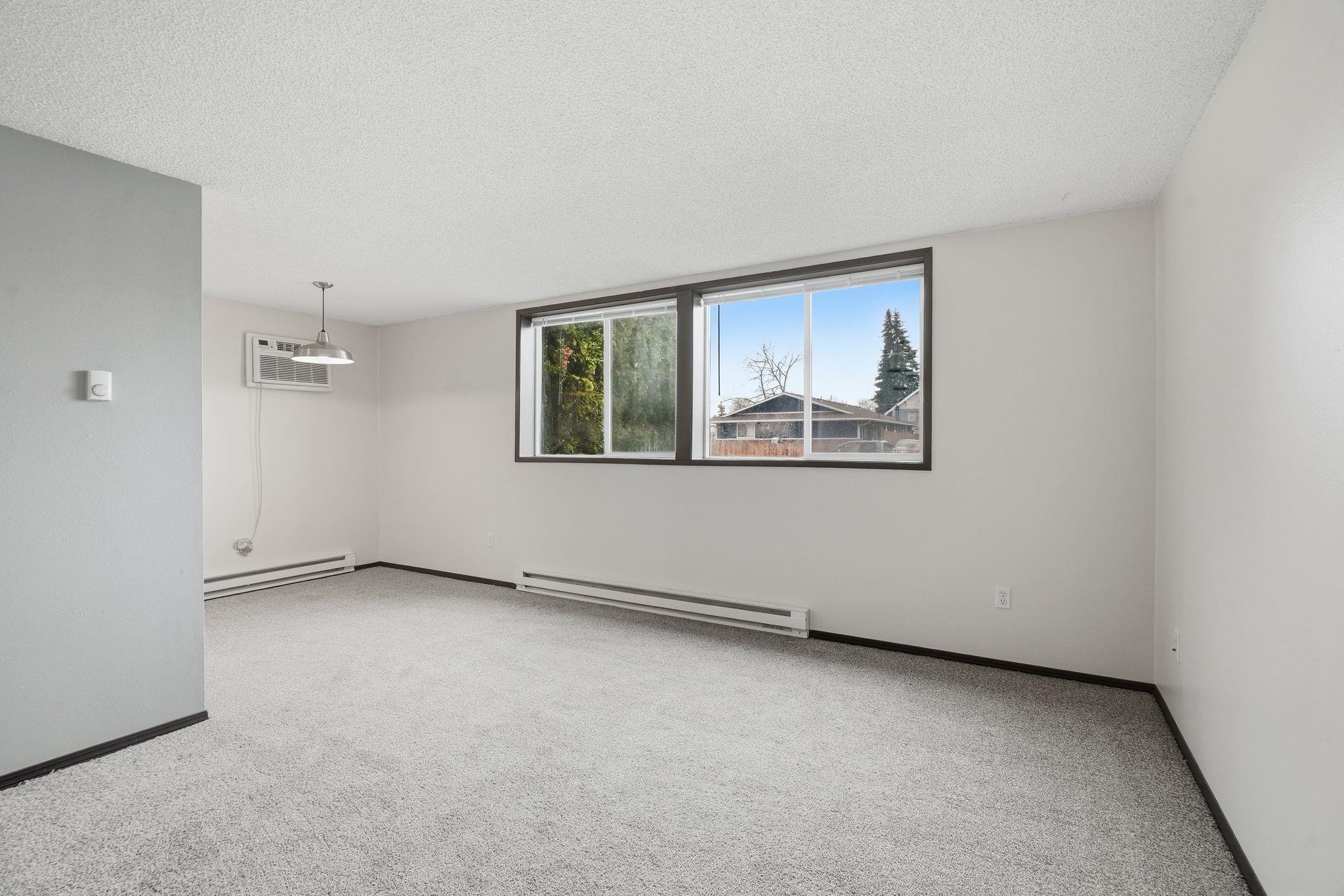 2410 N Post St - Photo 2