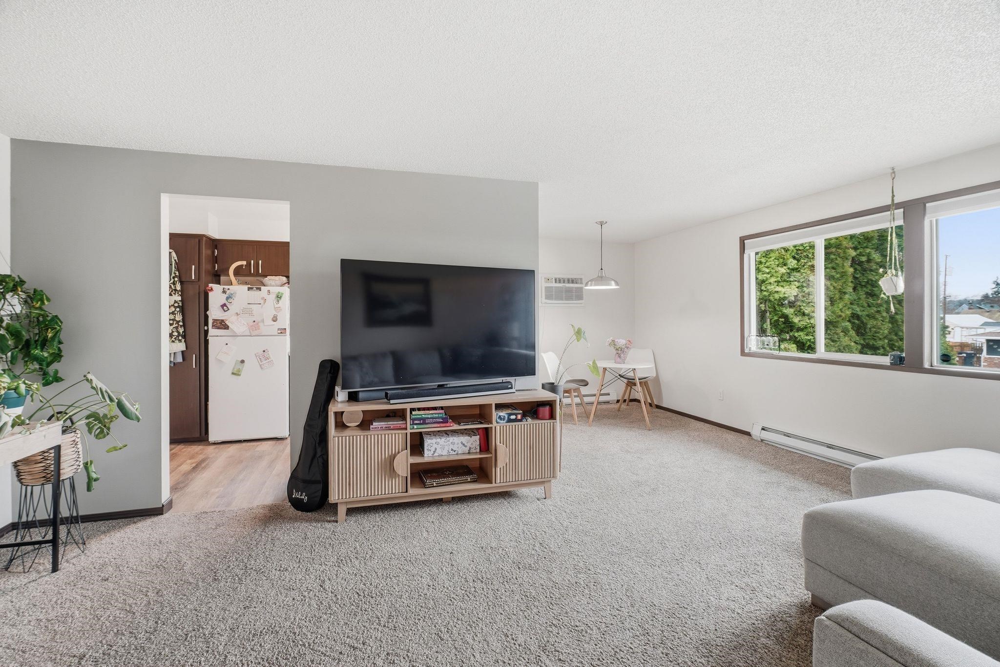 2410 N Post St - Photo 15