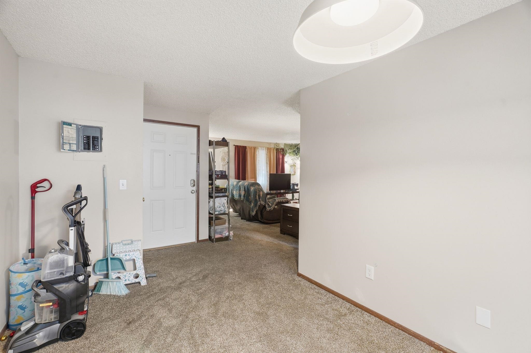 2410 N Post St - Photo 30