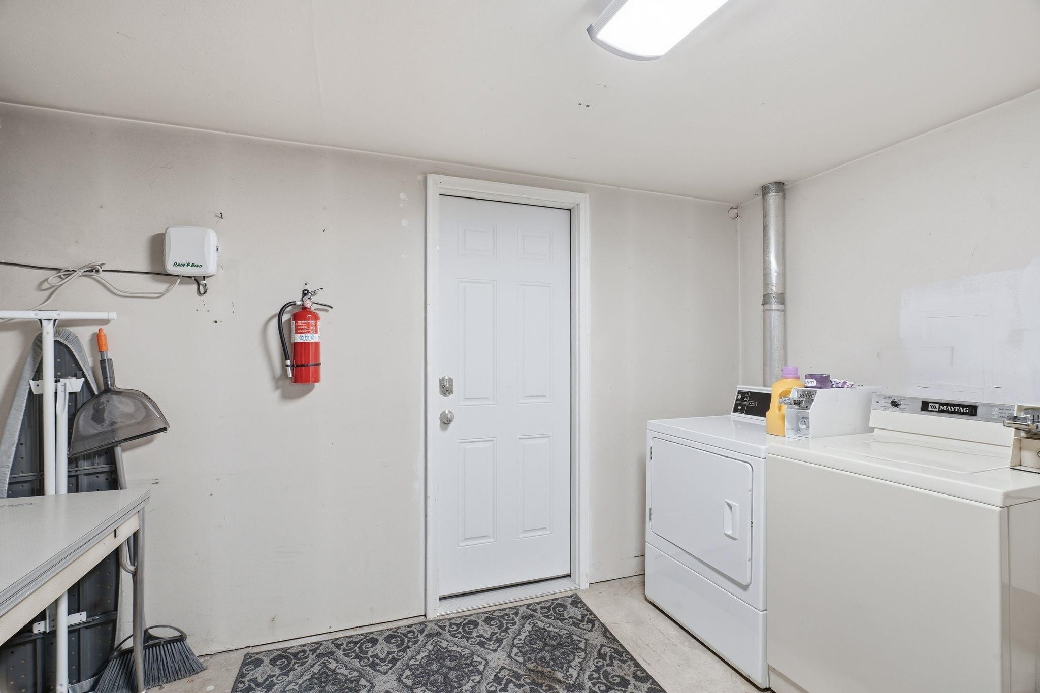 2410 N Post St - Photo 40