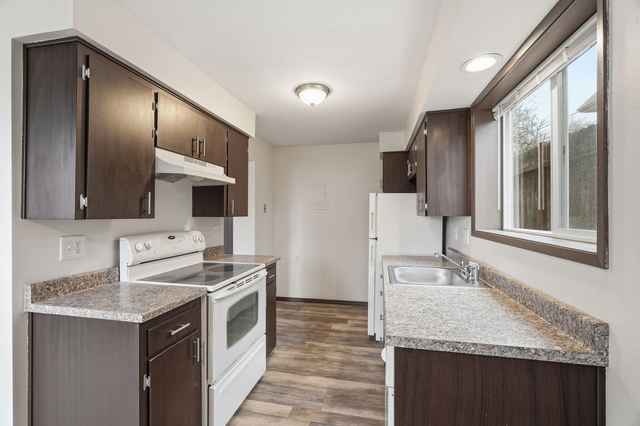 2410 N Post St - Photo 5
