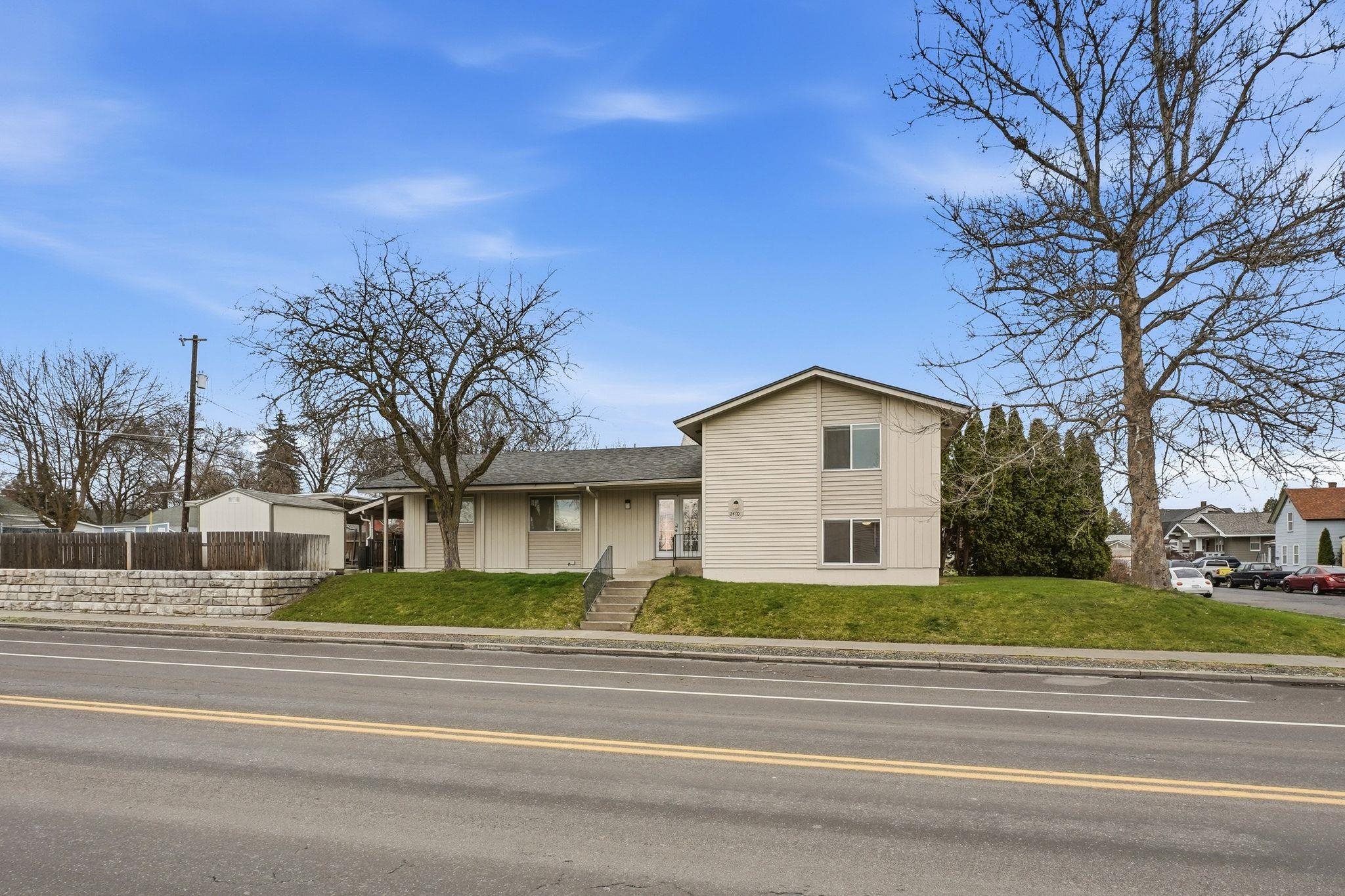 2410 N Post St - Photo 41