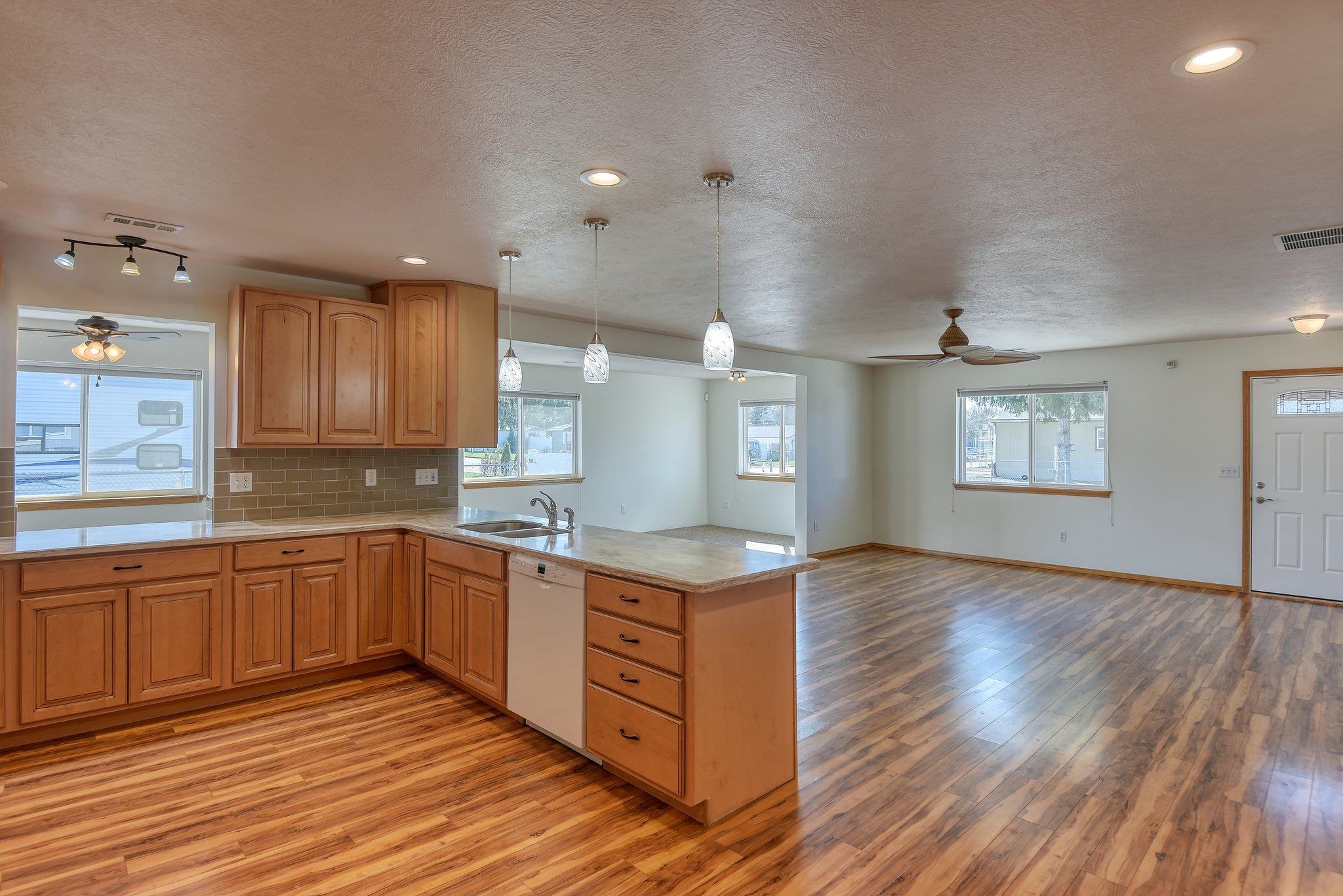 205 S Tschirley Rd - Photo 11