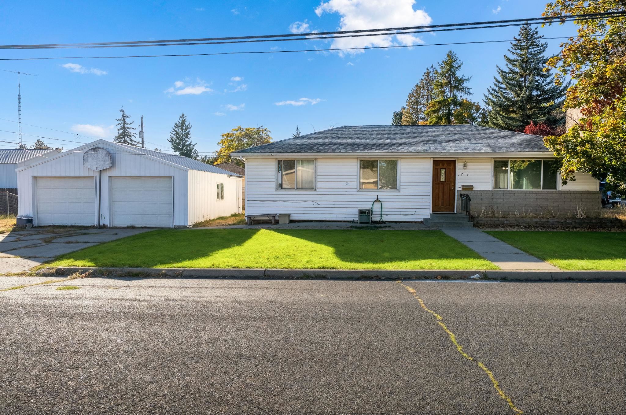 218 Buena Vista St - Photo 2