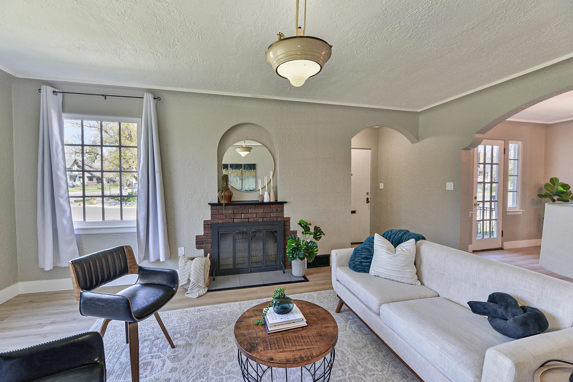 3019 W Boone Ave - Photo 2