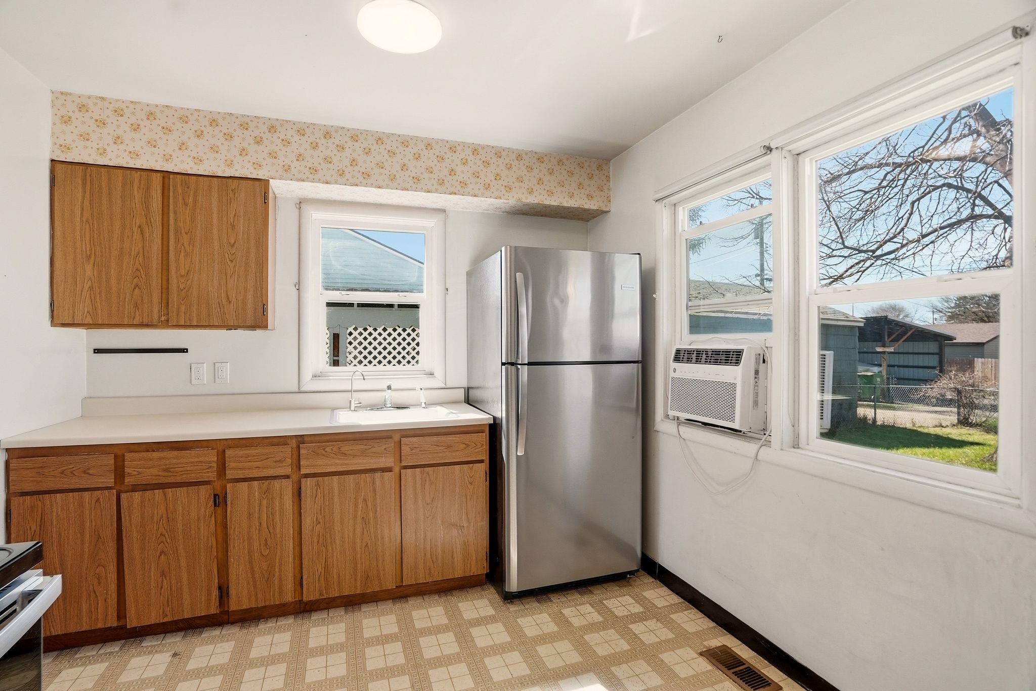 5723 N Cannon St - Photo 8