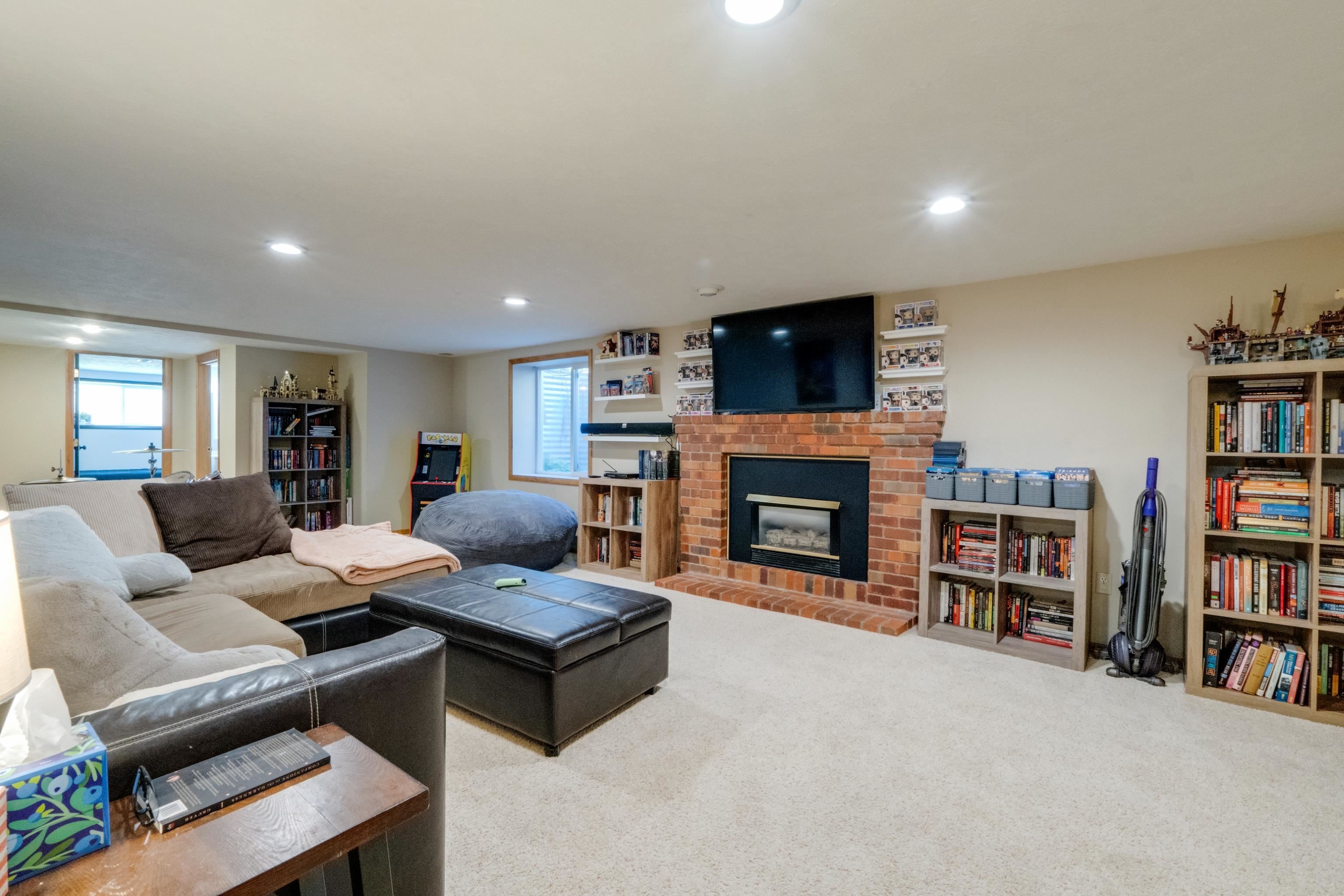 2908 W Weile Ave - Photo 24