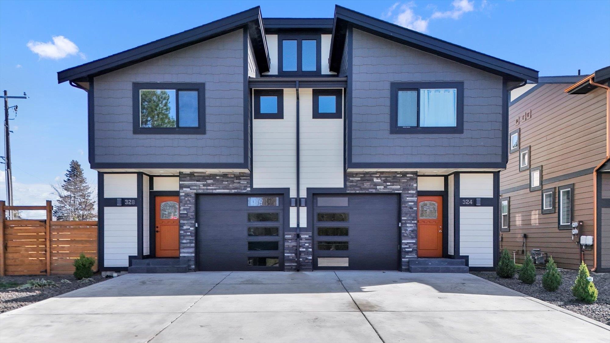 324/328 N Moen Ln - Photo 1