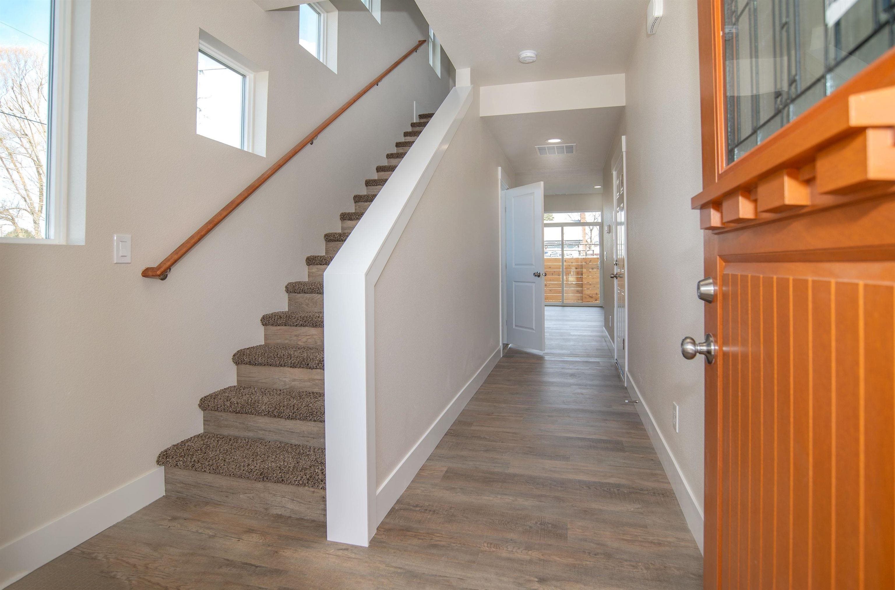 324/328 N Moen Ln - Photo 4