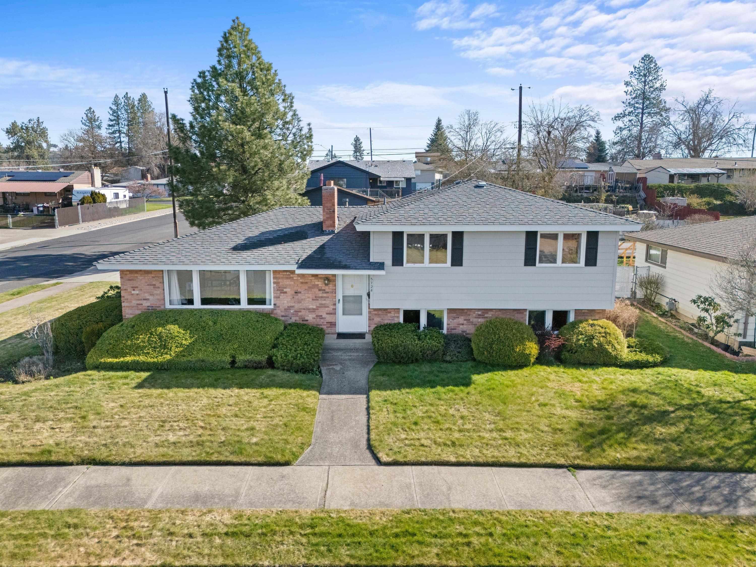 5724 N Fleming St - Photo 1