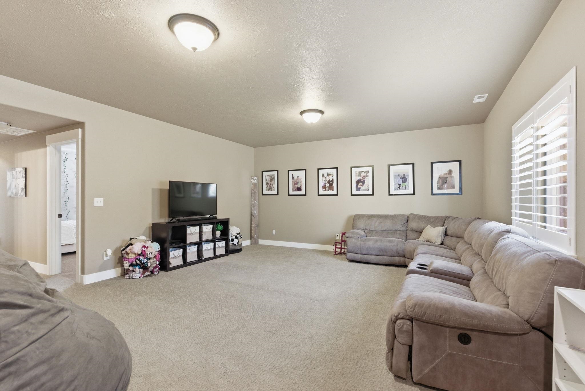 3410 E Elena Ln - Photo 29