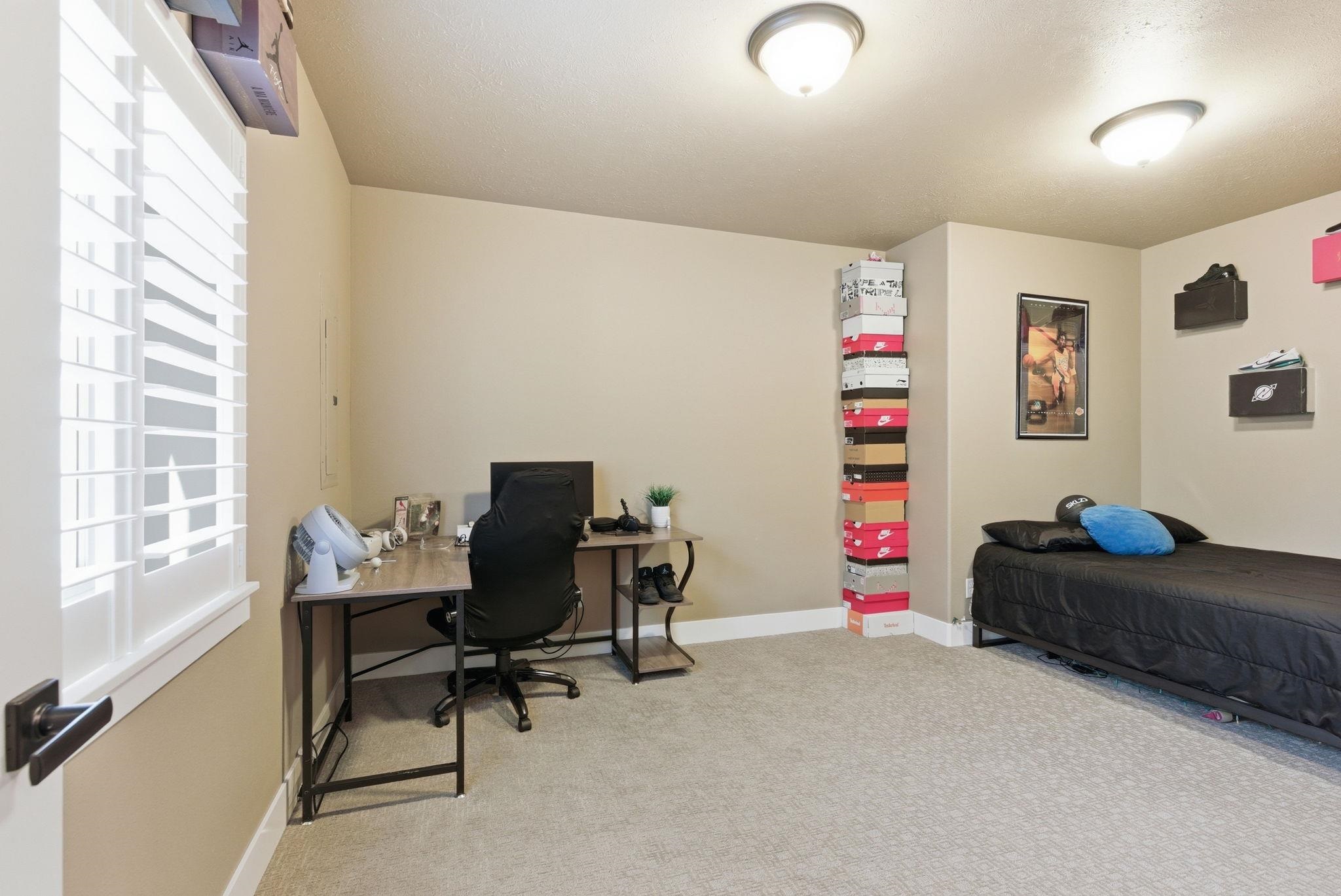3410 E Elena Ln - Photo 30