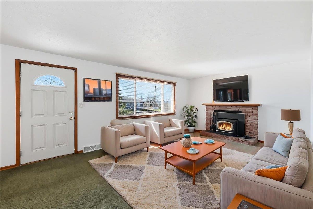 6201 N Winston Dr - Photo 4