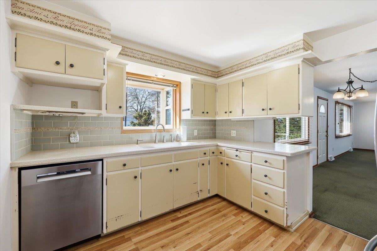 6201 N Winston Dr - Photo 8