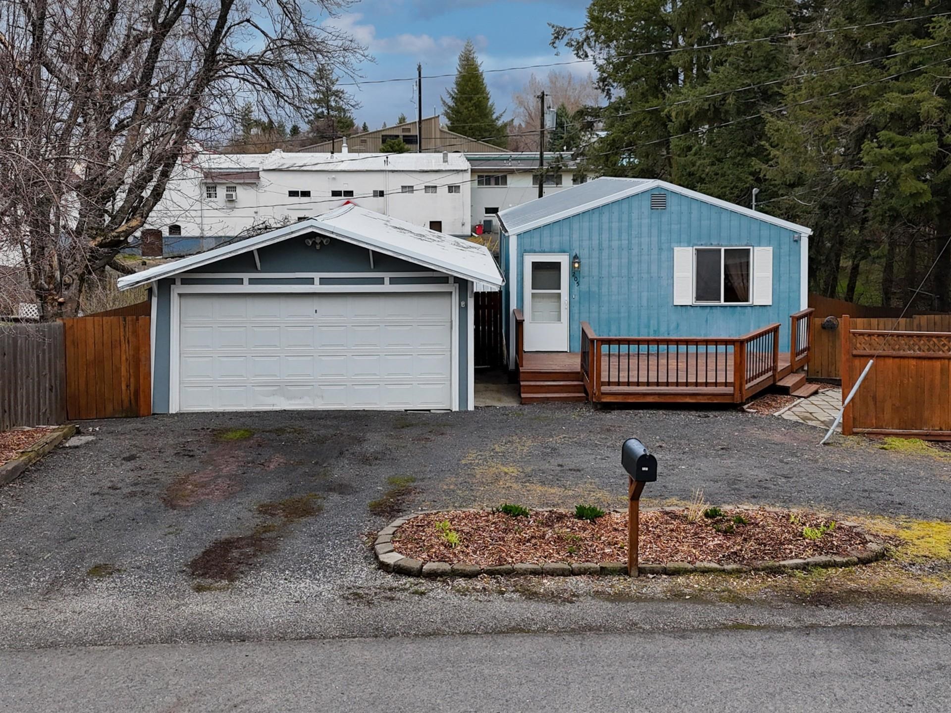 205 E Brewster St - Photo 38